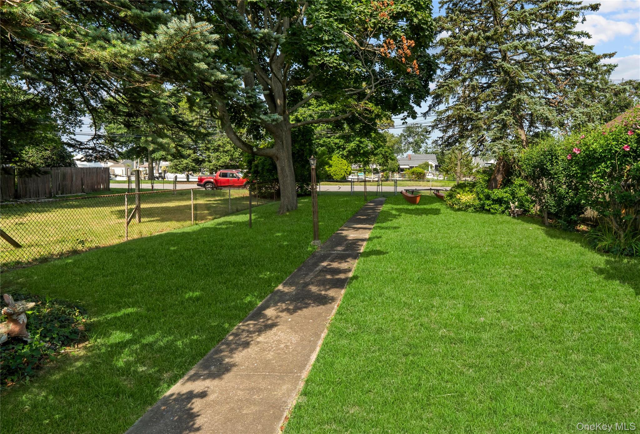 81 Wilson Avenue — photo 3