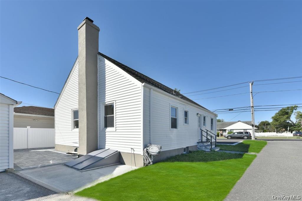 461 Pinebrook Avenue — photo 5