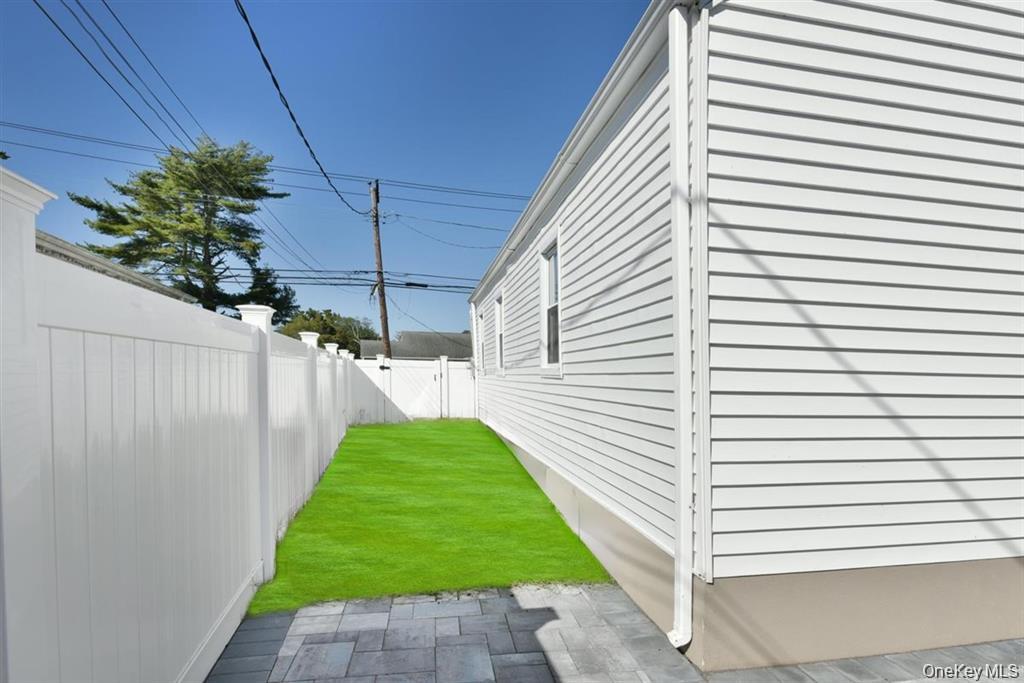 461 Pinebrook Avenue — photo 6