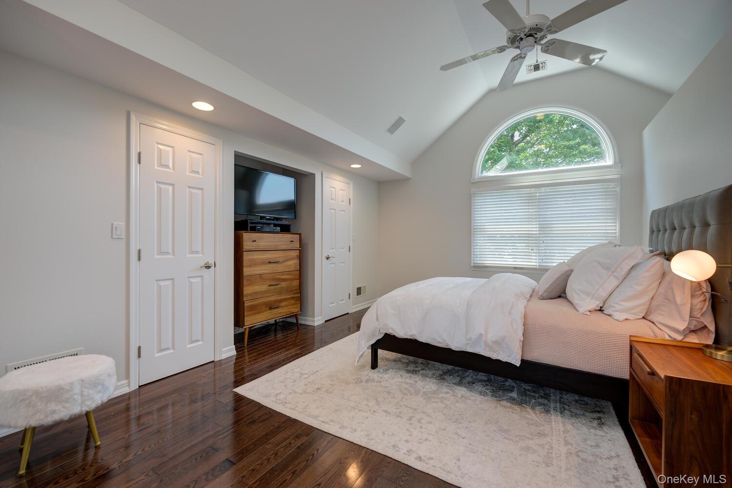 11 Cherry Street — photo 16