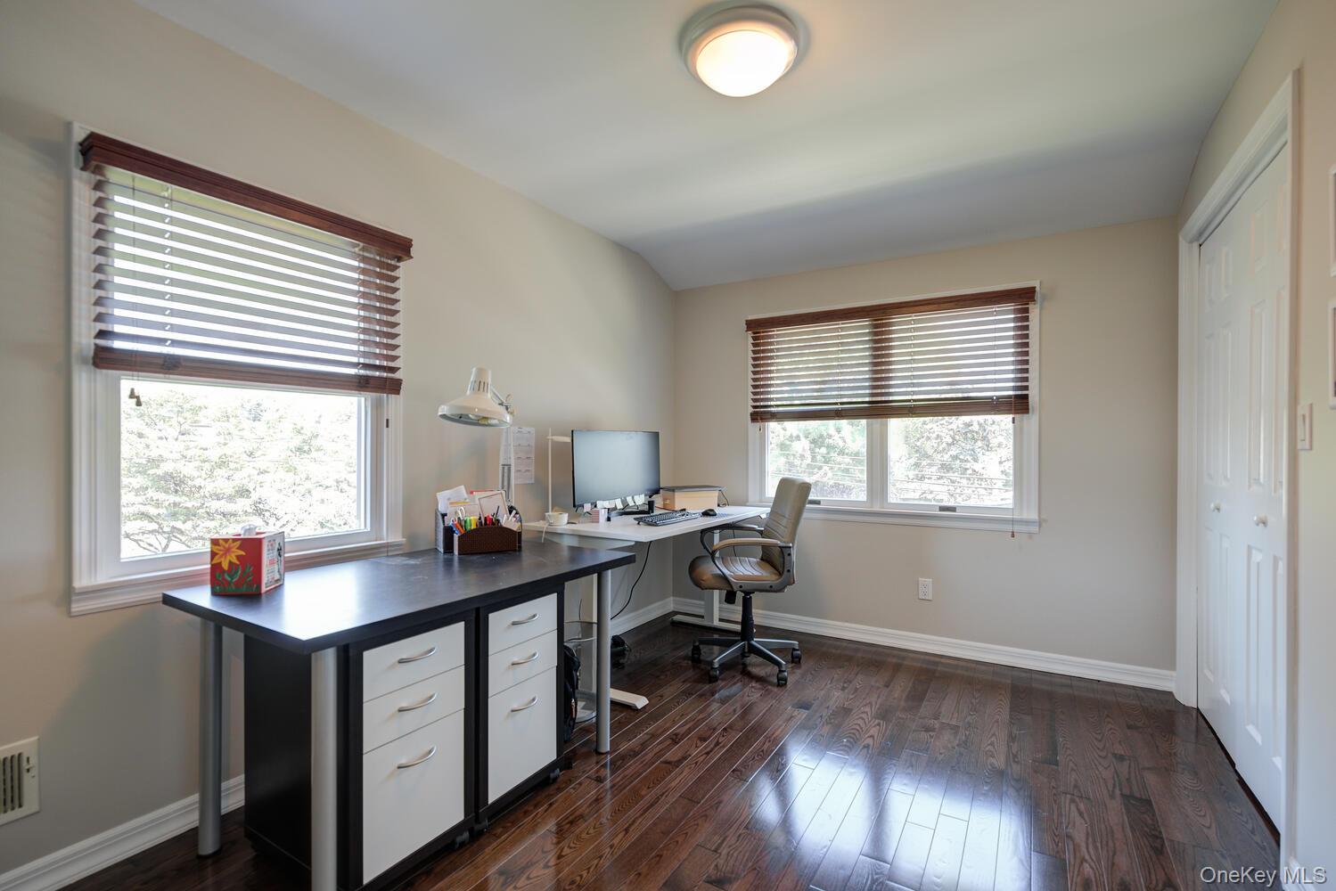 11 Cherry Street — photo 21
