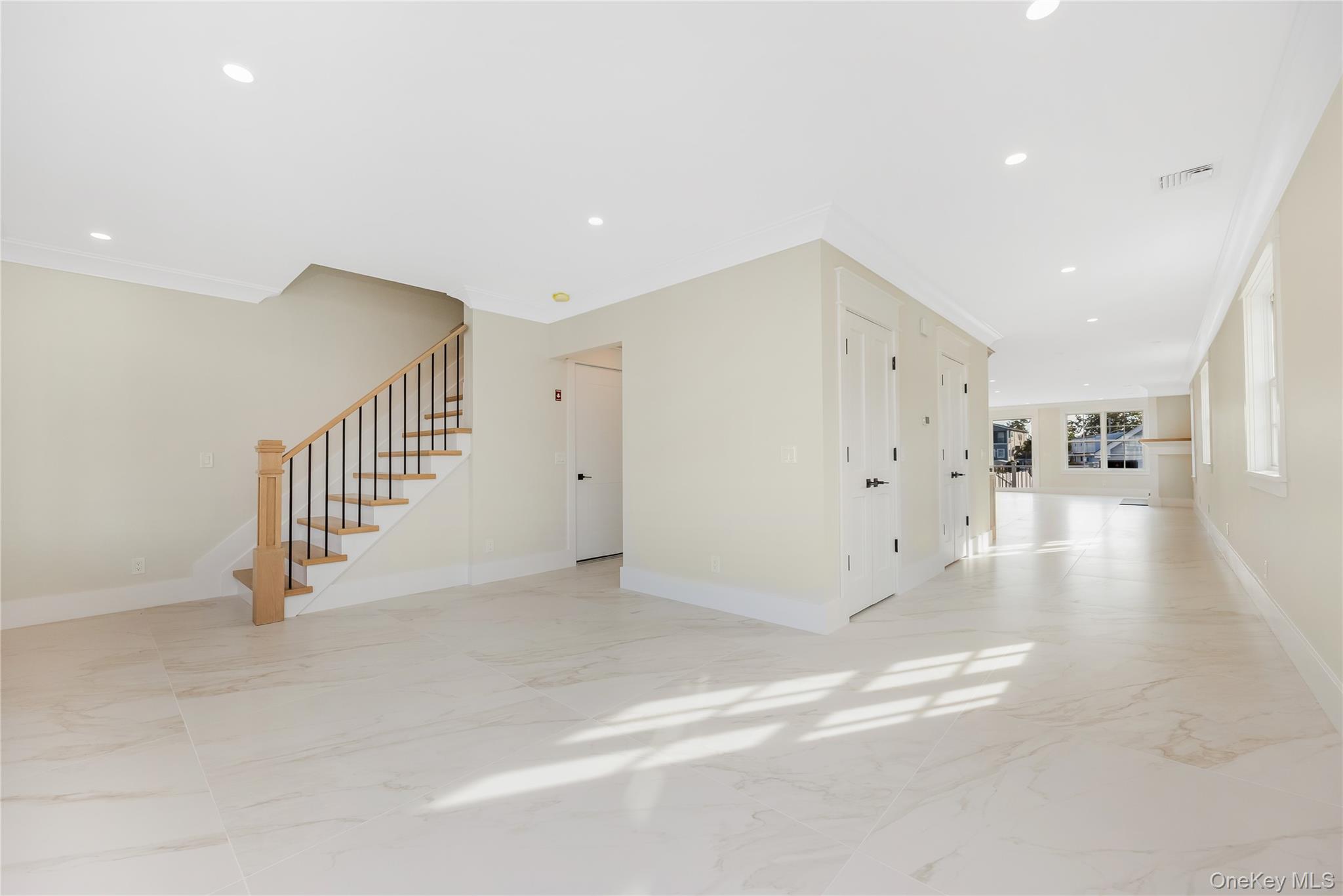 11 Riverdale Avenue — photo 14