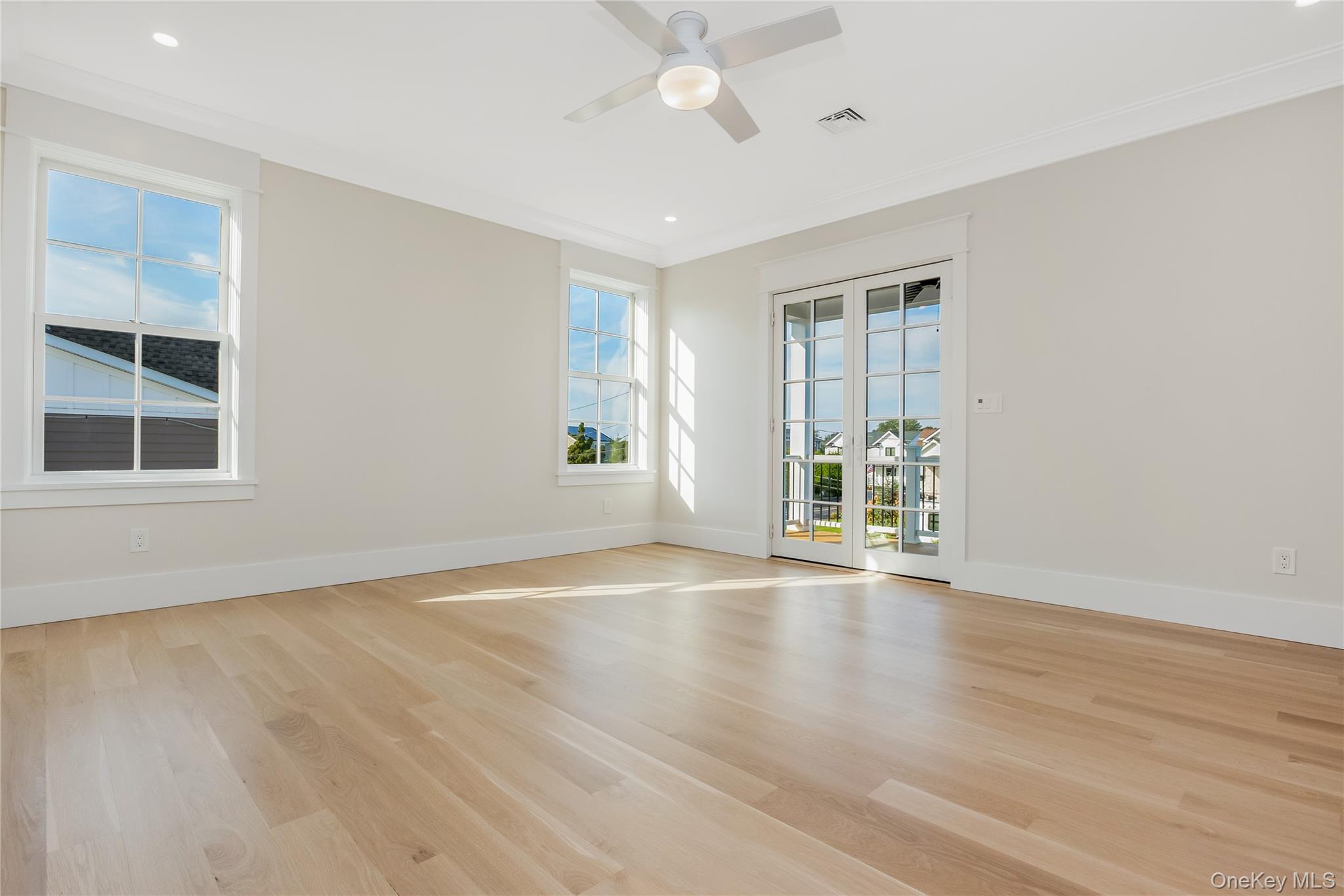 11 Riverdale Avenue — photo 23