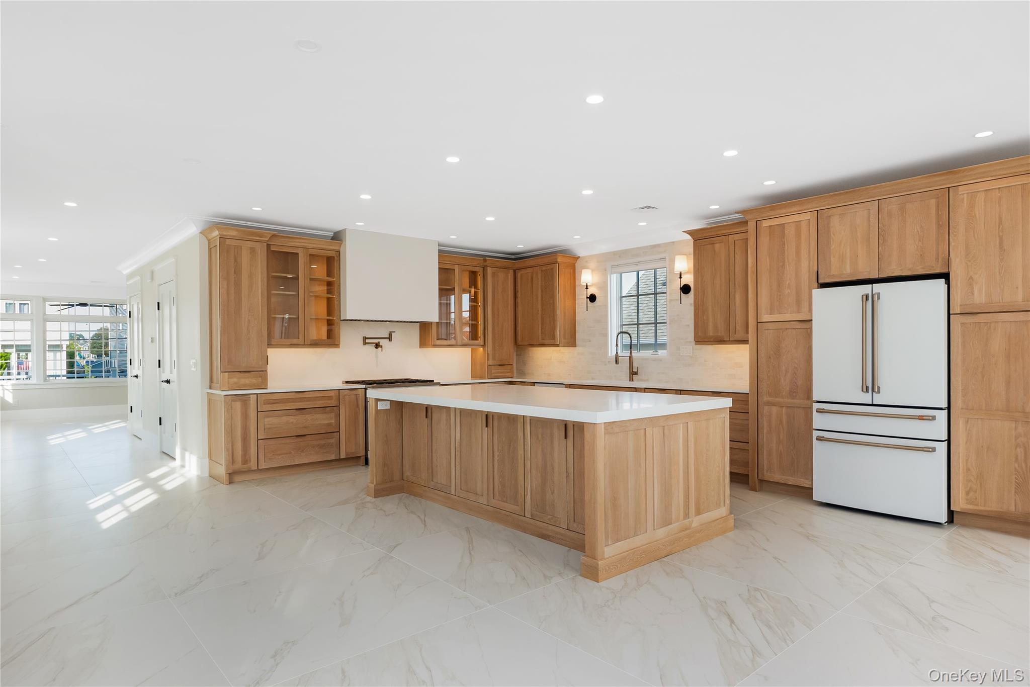 11 Riverdale Avenue — photo 6