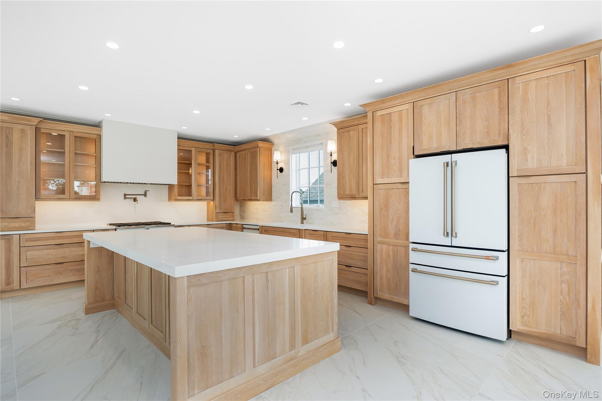 11 Riverdale Avenue — photo 9
