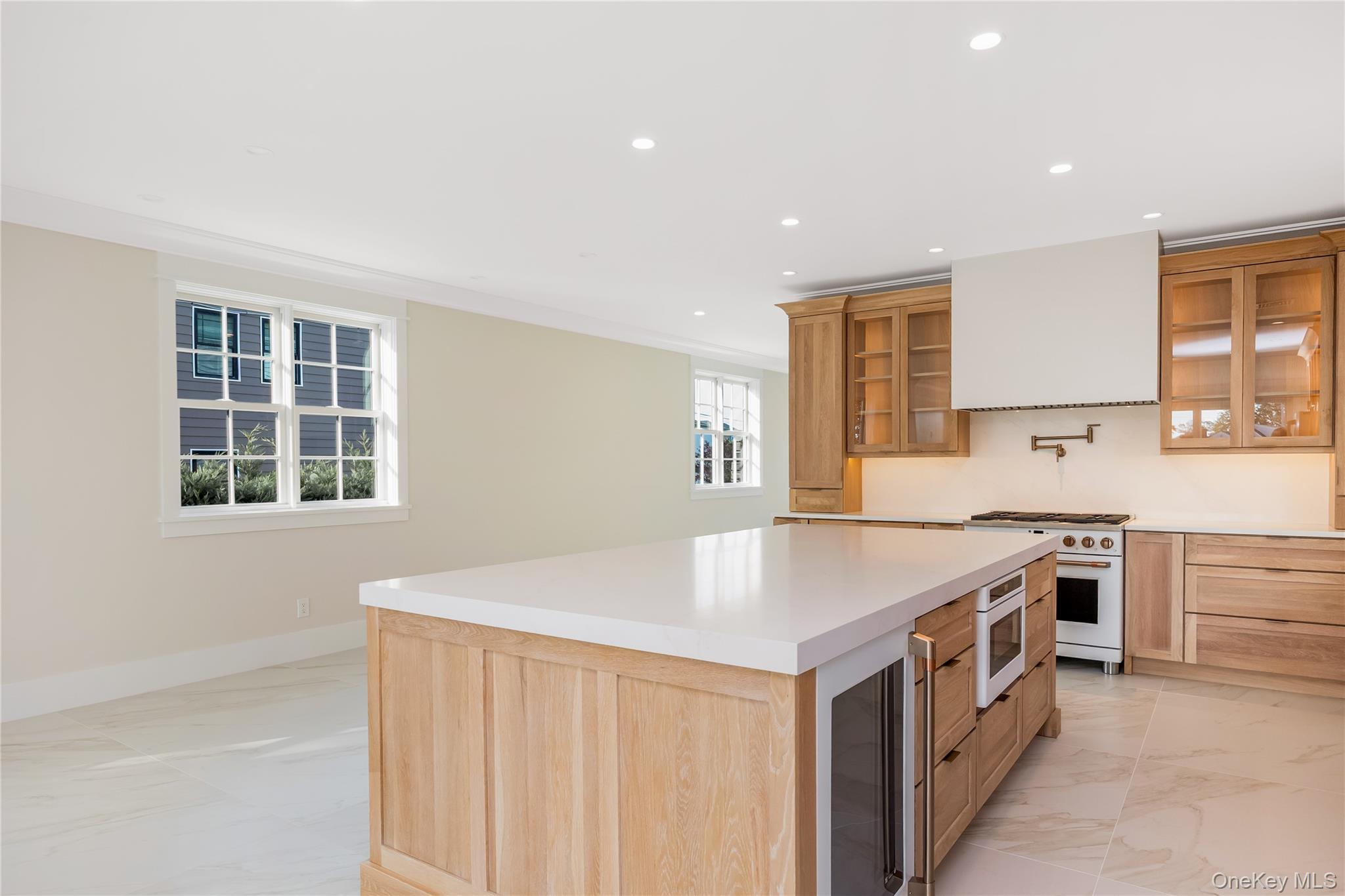 11 Riverdale Avenue — photo 10