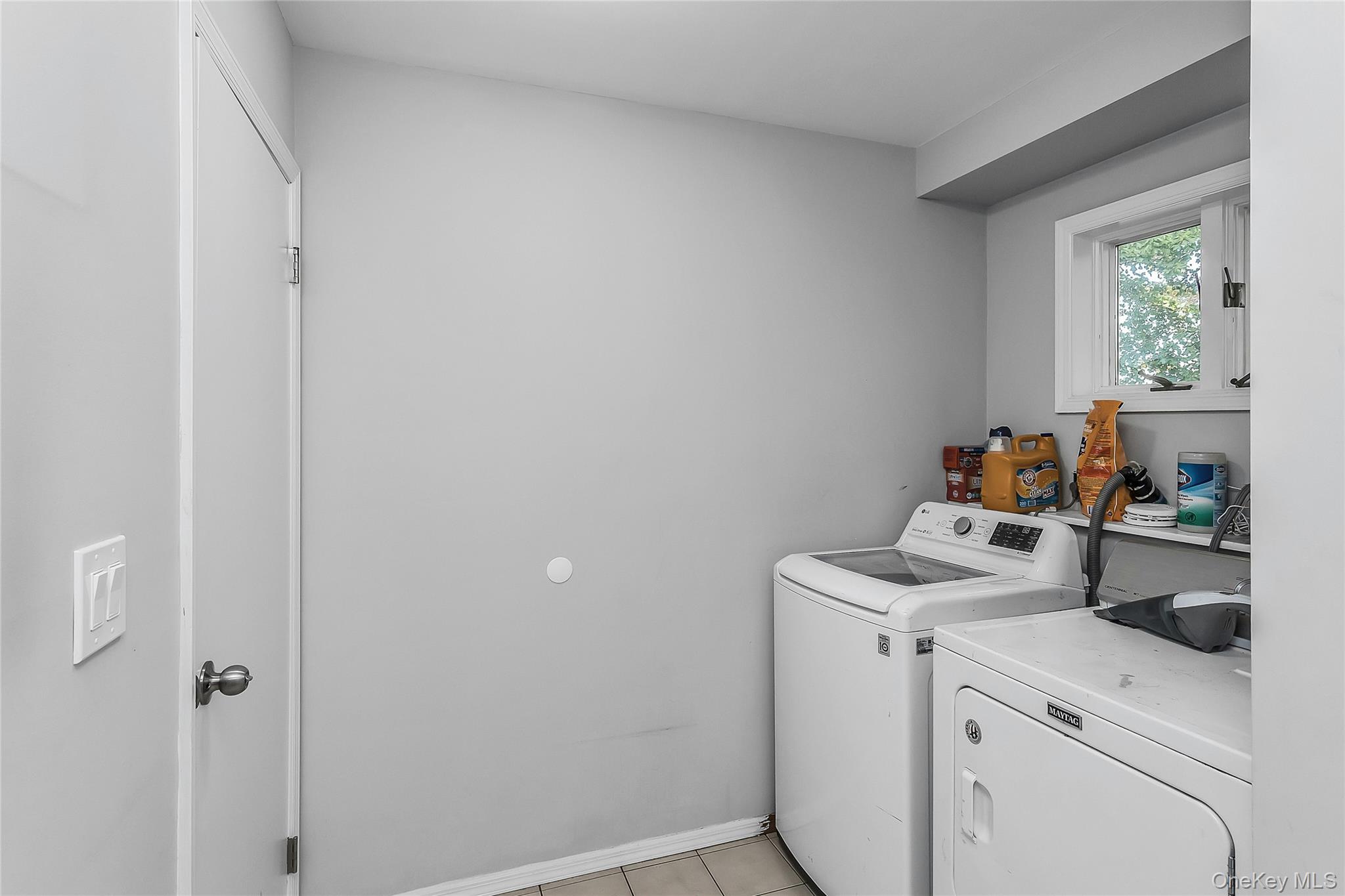 15 Riverside Avenue — photo 27