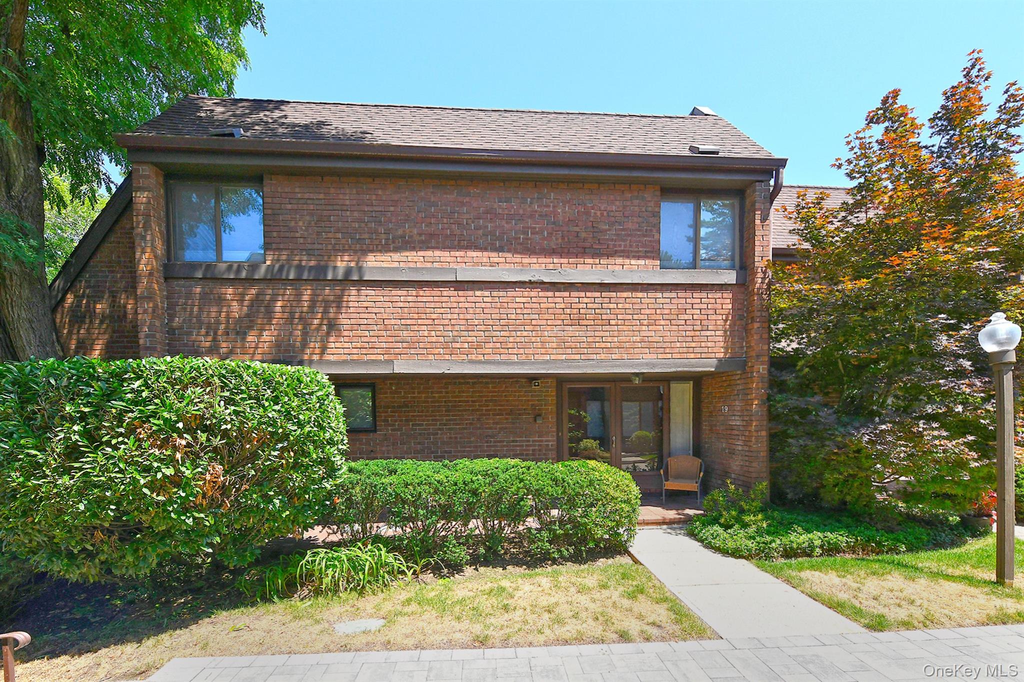 19 Frost Pond Drive — photo 3