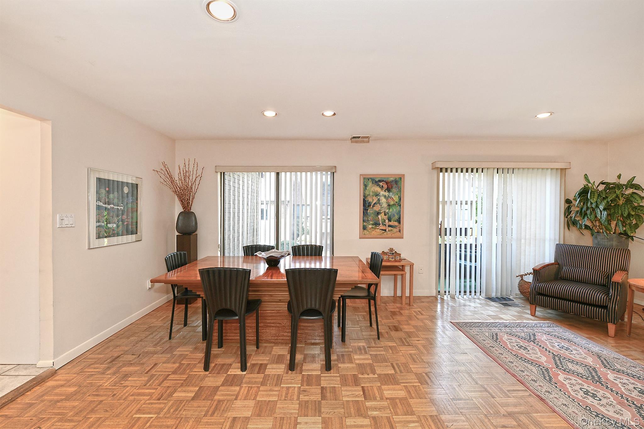 19 Frost Pond Drive — photo 8