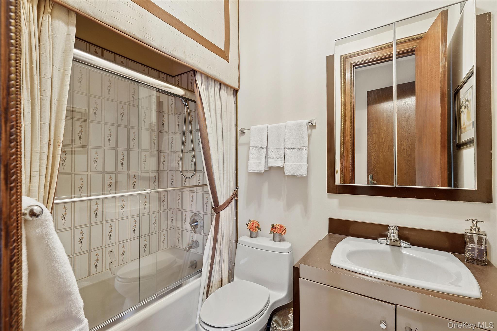13 Chanticlare Drive — photo 35