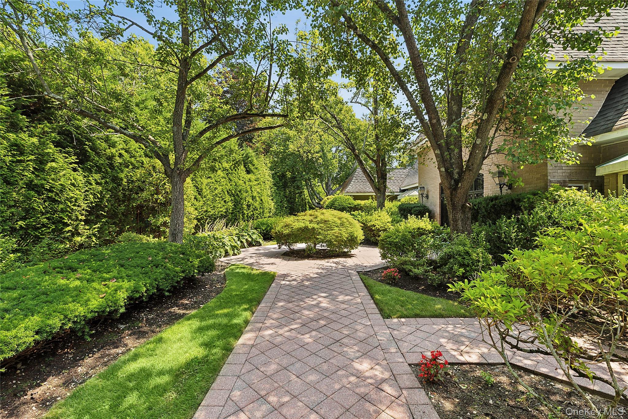 13 Chanticlare Drive — photo 41