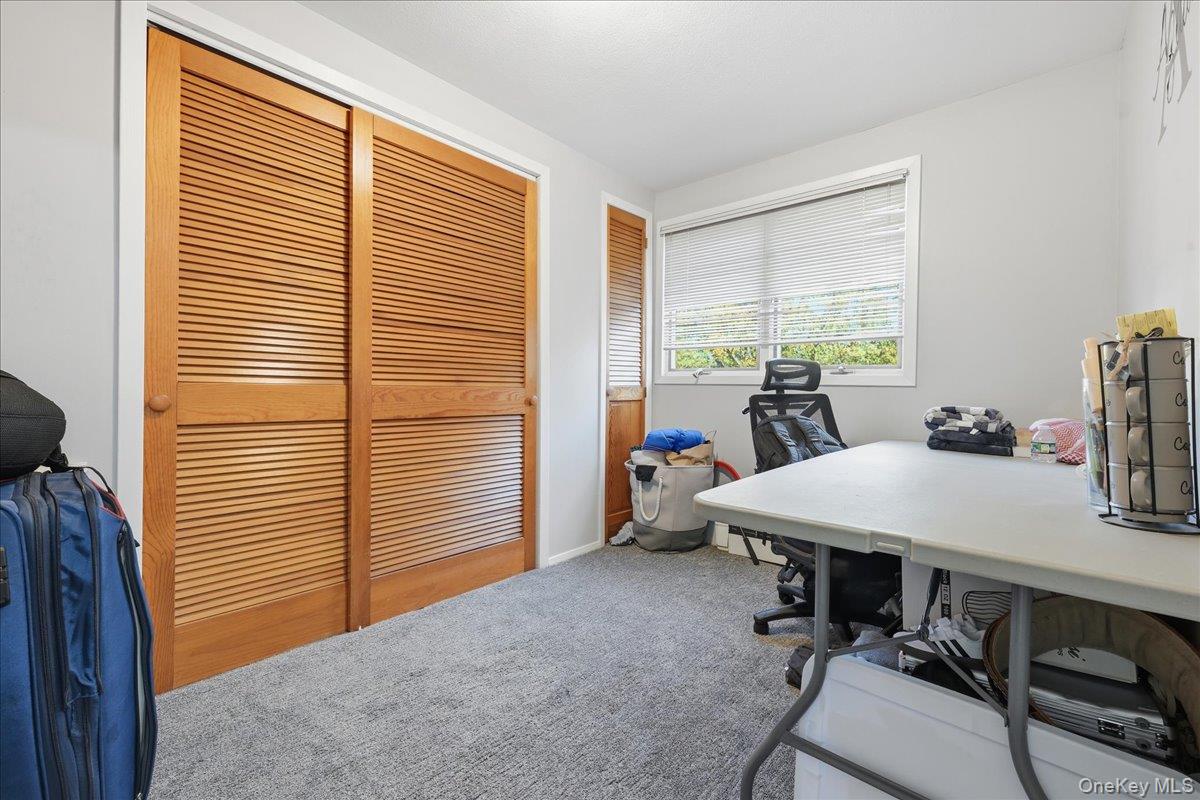 120 Bruce Terrace — photo 24