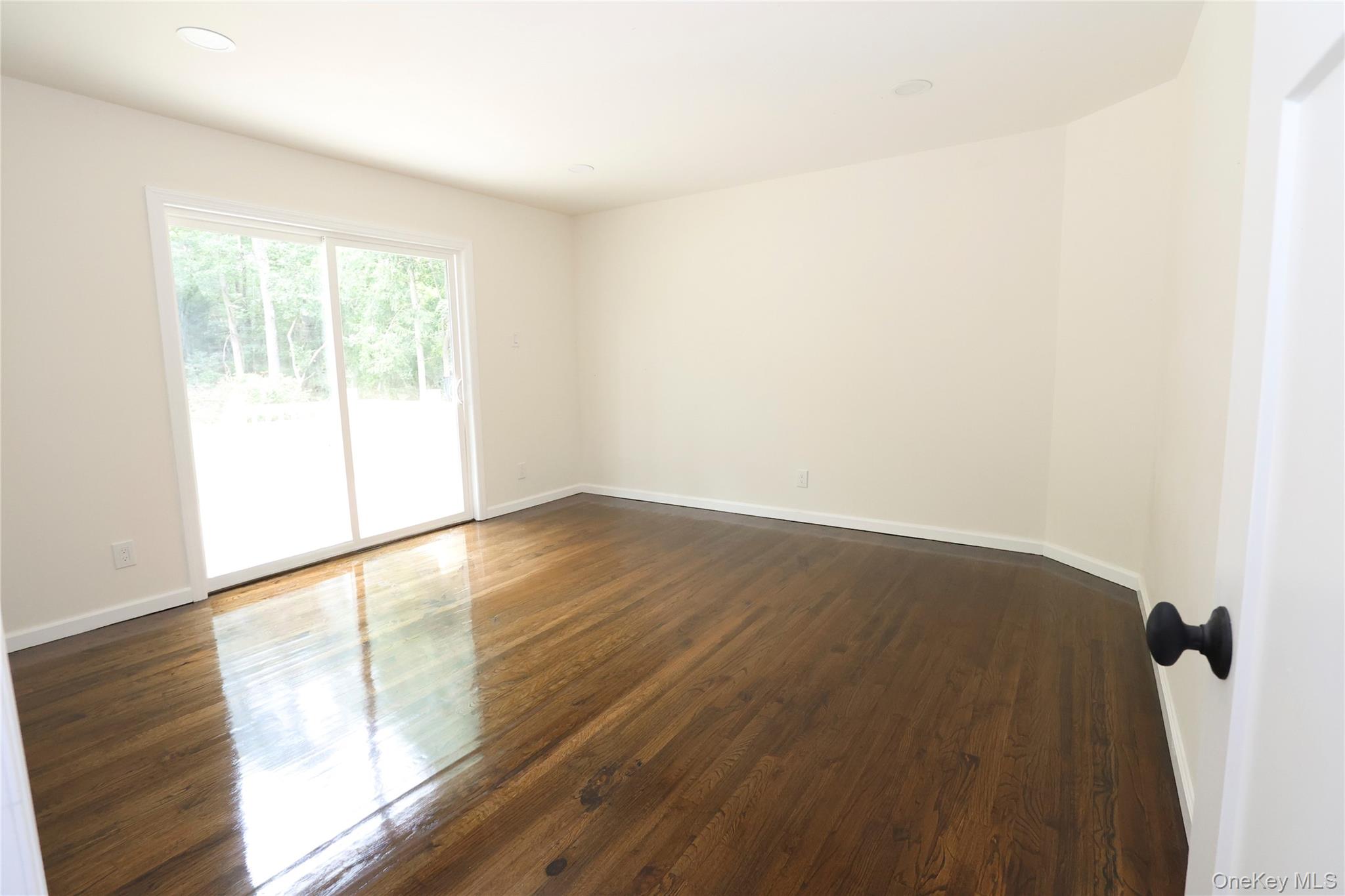 472 Nichols Road — photo 7