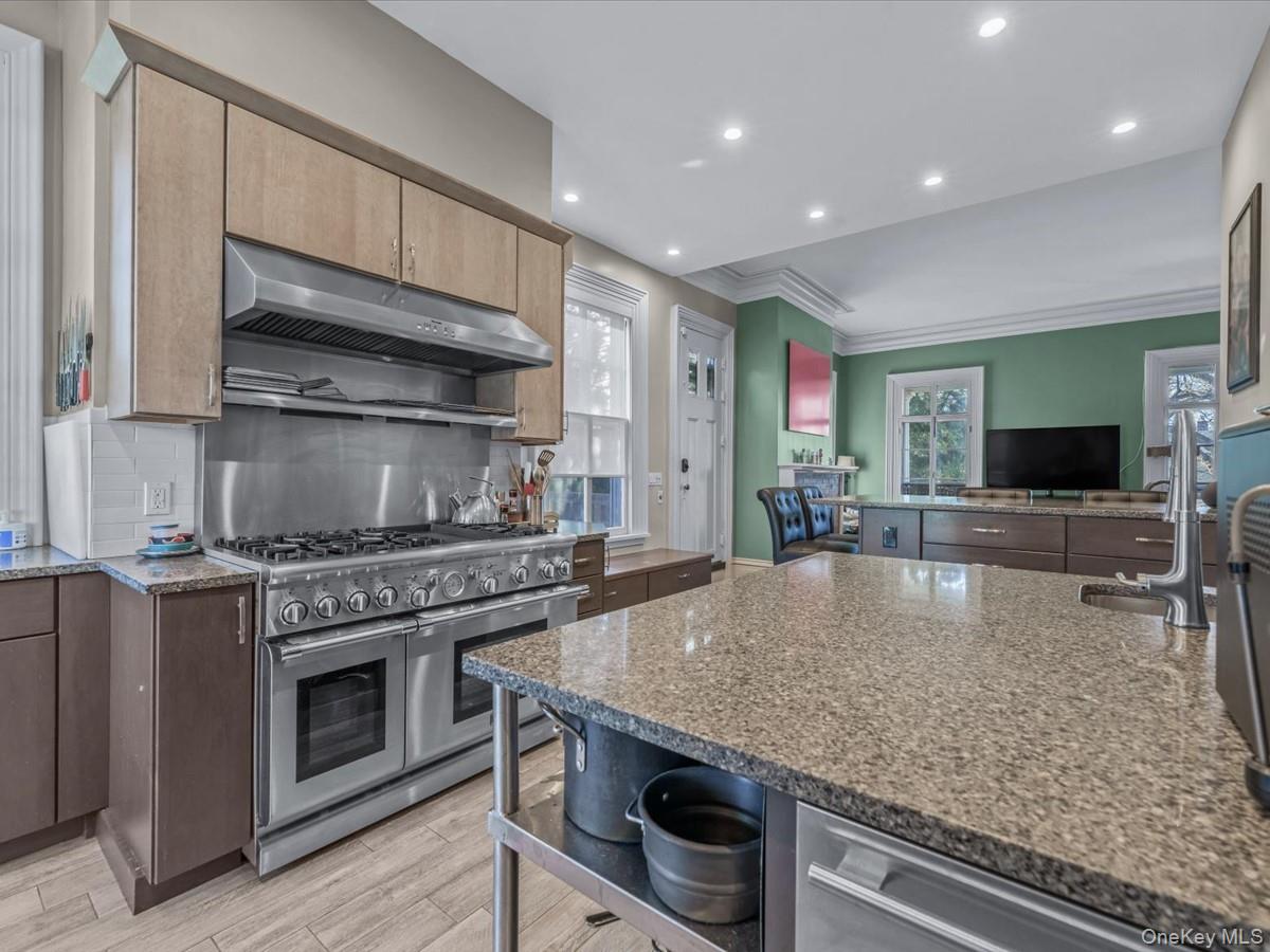 29 Center Drive — photo 9