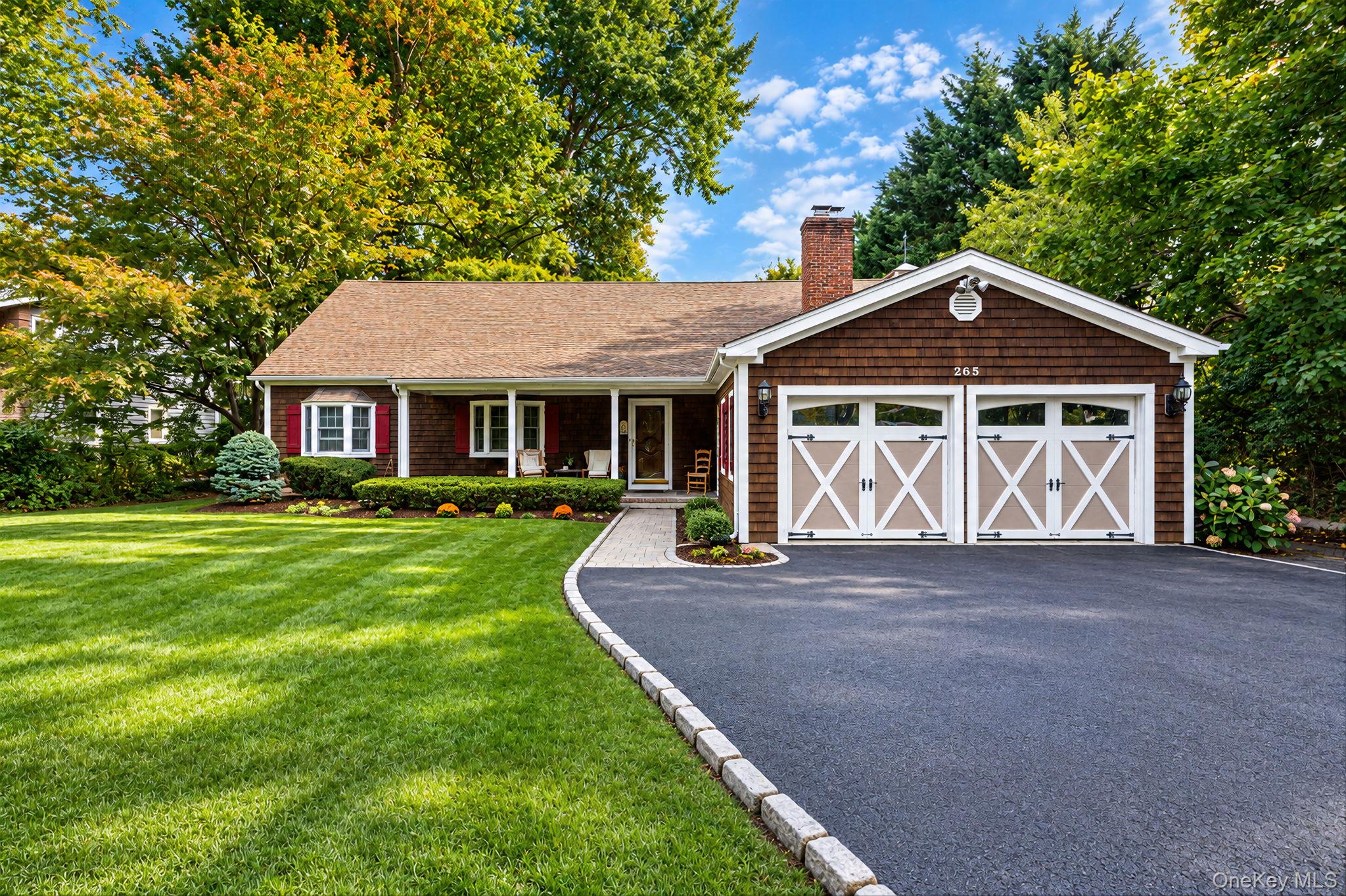 265 Oak Neck Lane — photo 2