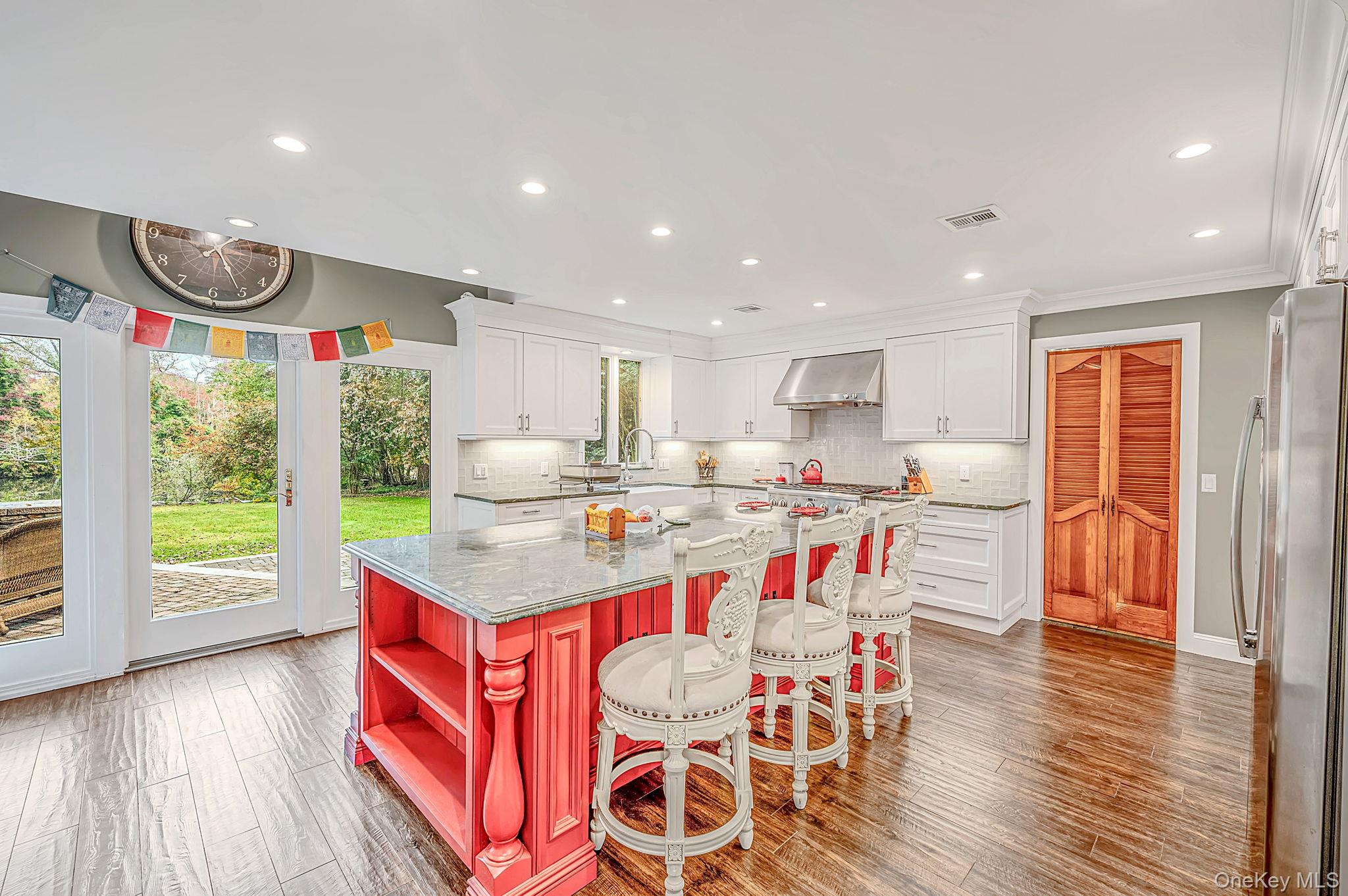 265 Oak Neck Lane — photo 7