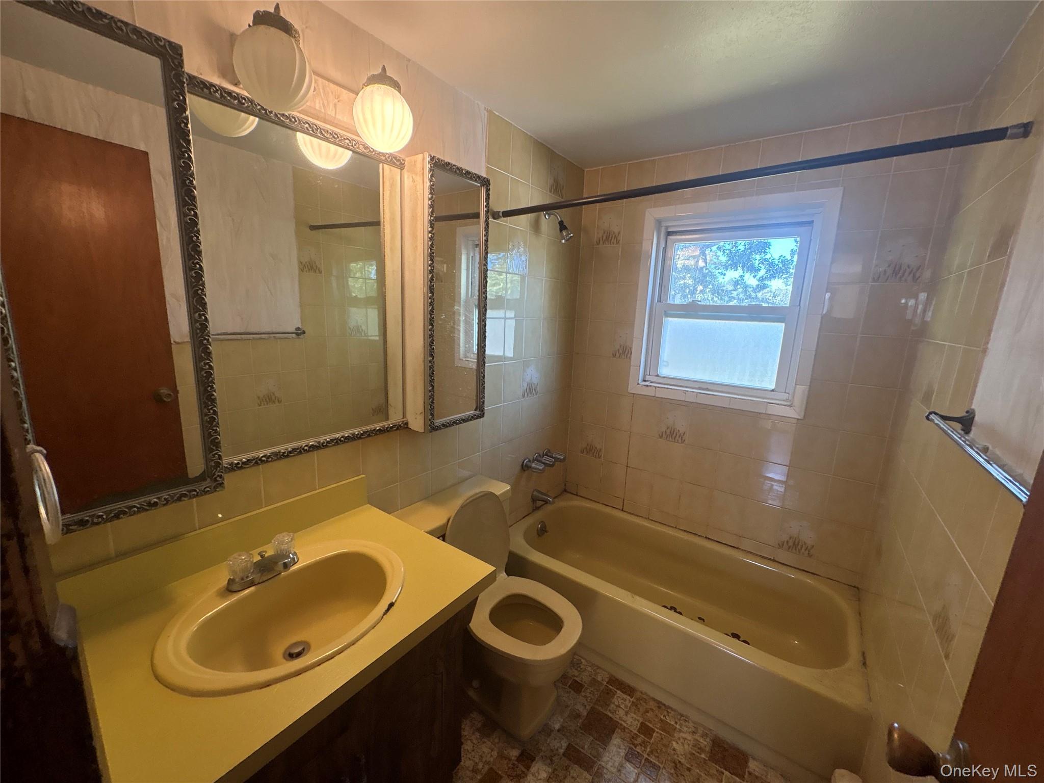 771 Windmill Avenue — photo 9