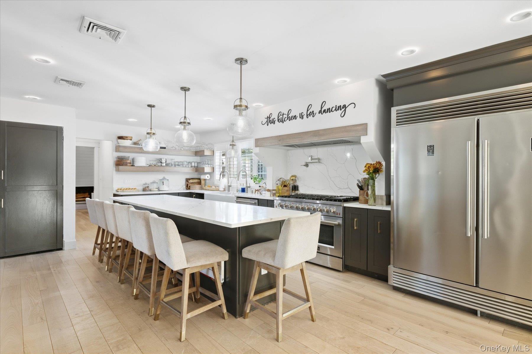 49 Westview Drive — photo 3