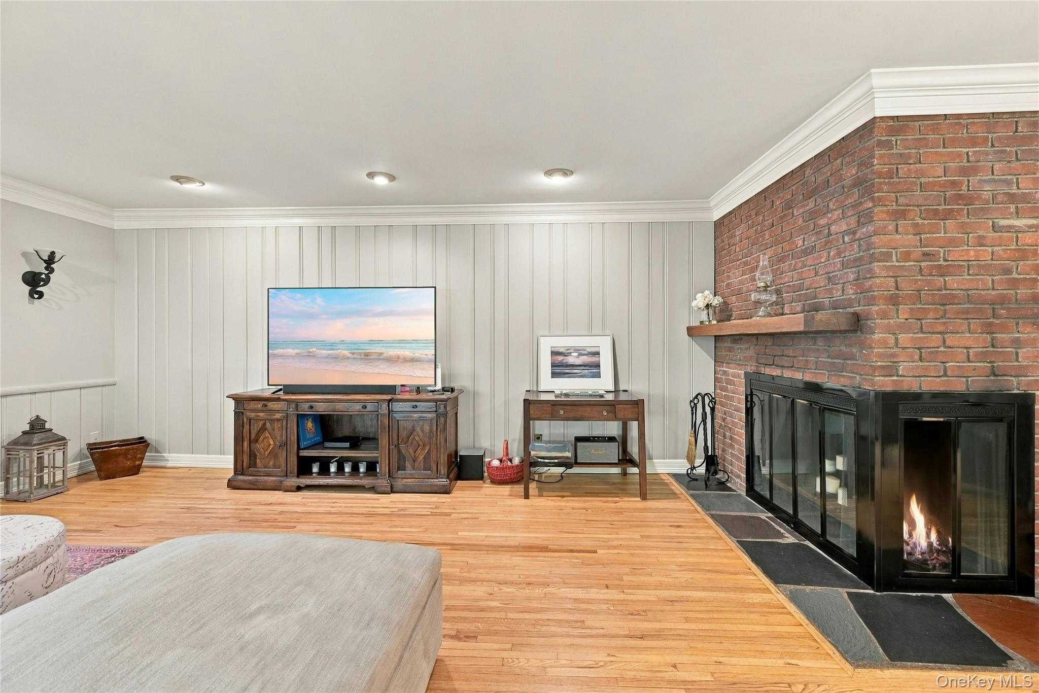 214 Norwood Avenue — photo 12