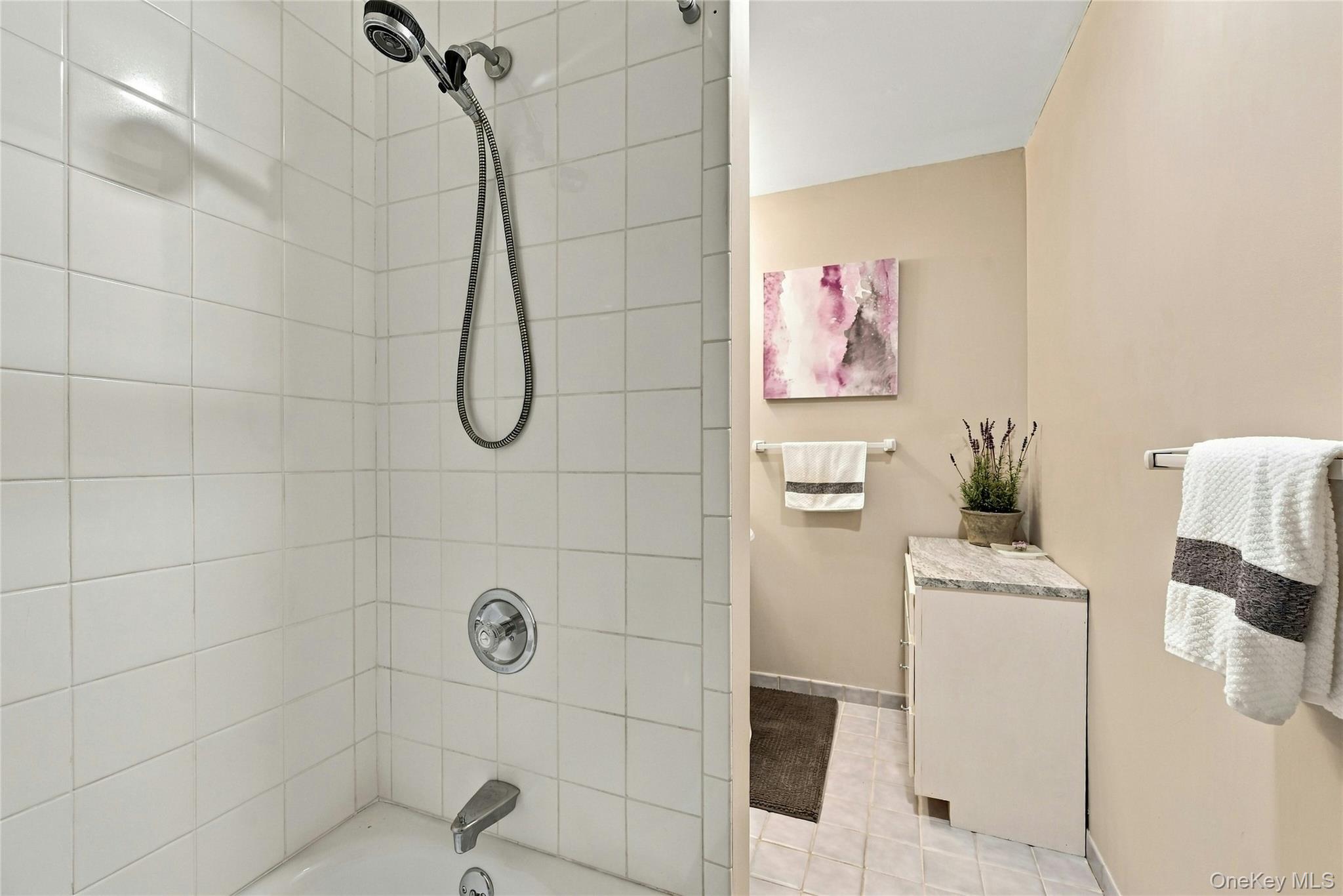 214 Norwood Avenue — photo 26