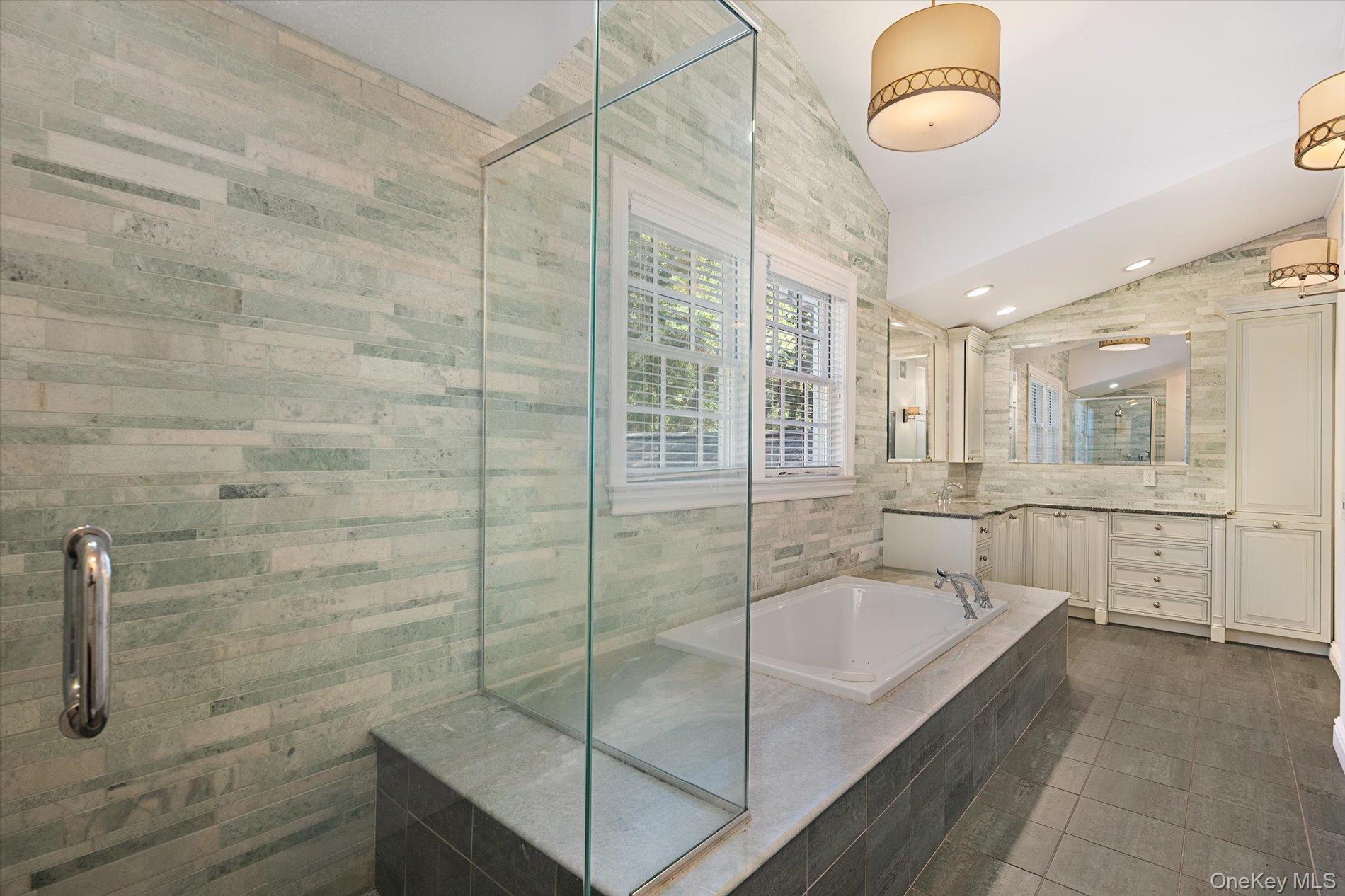 15 Haddington Drive — photo 25