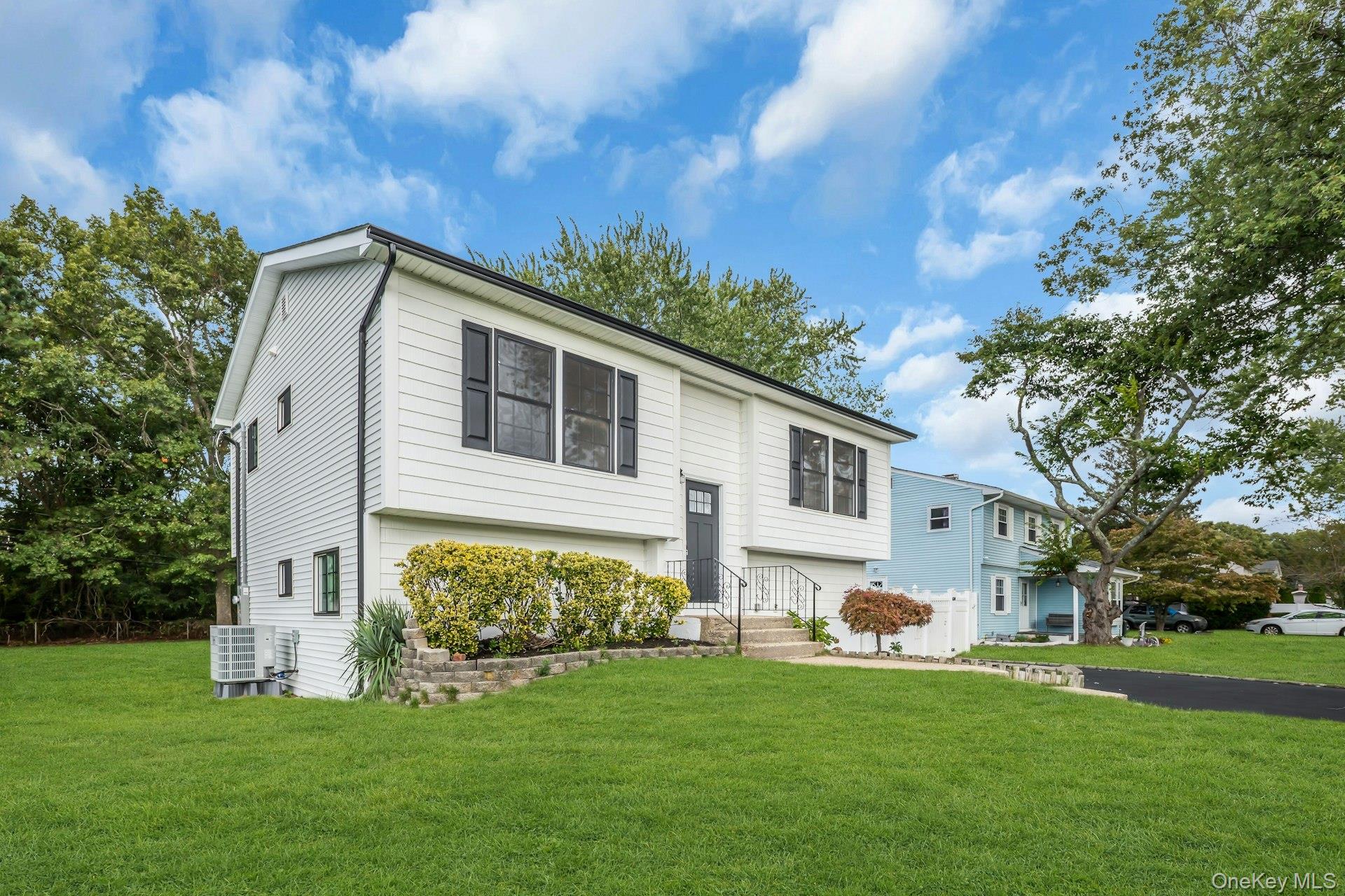 64 Skylark Drive — photo 25