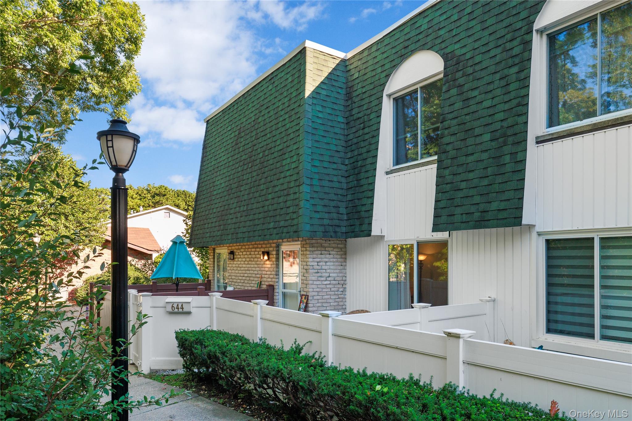 644 End Drive, Medford