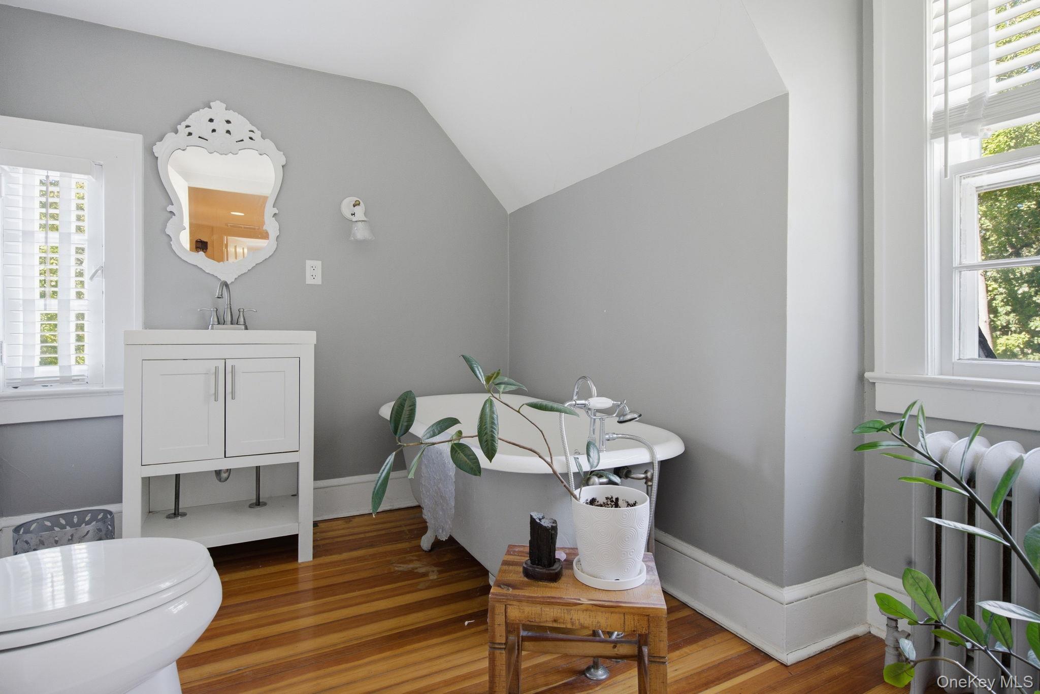 75 Dewey Street — photo 21