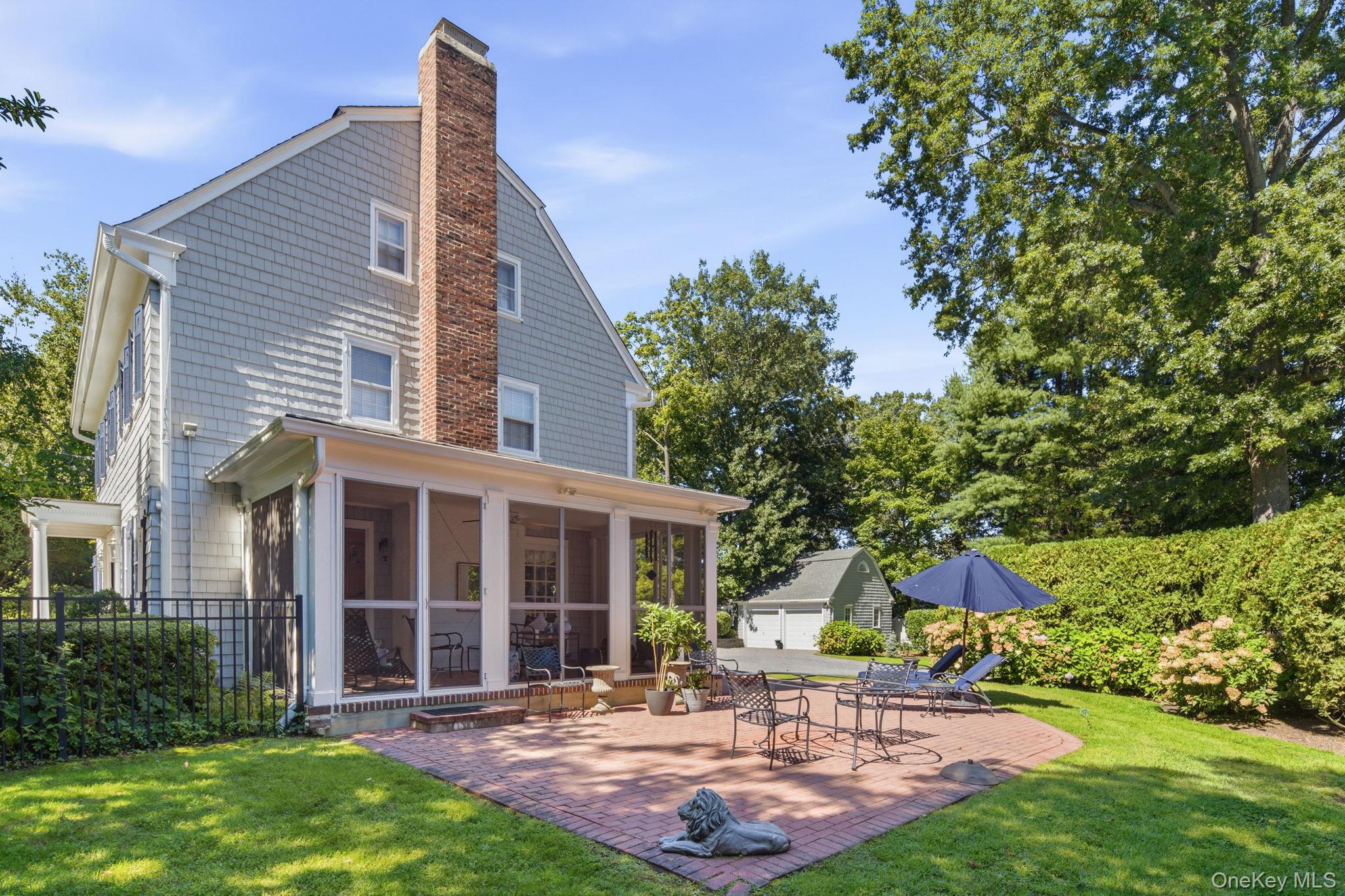 75 Dewey Street — photo 24