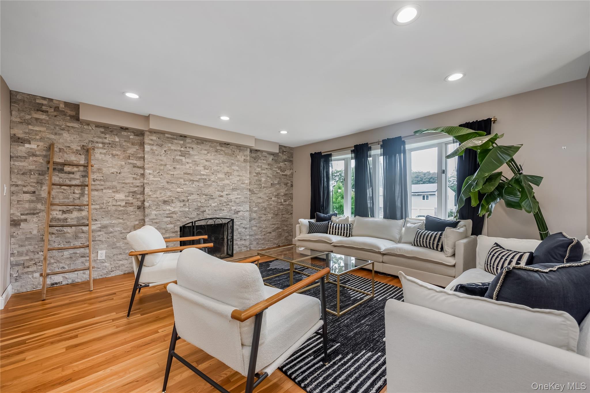31 Sterling Lane — photo 5