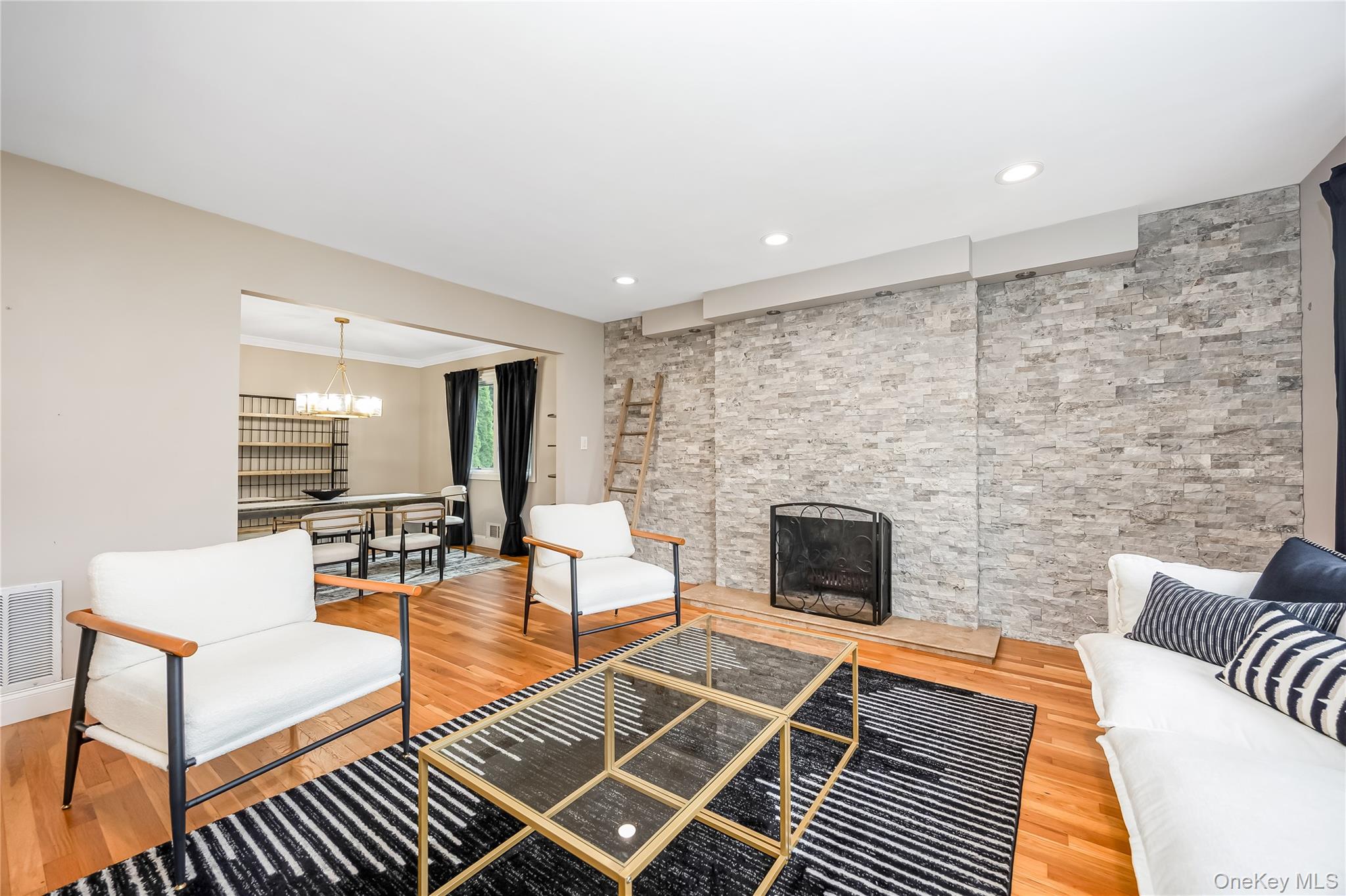 31 Sterling Lane — photo 6