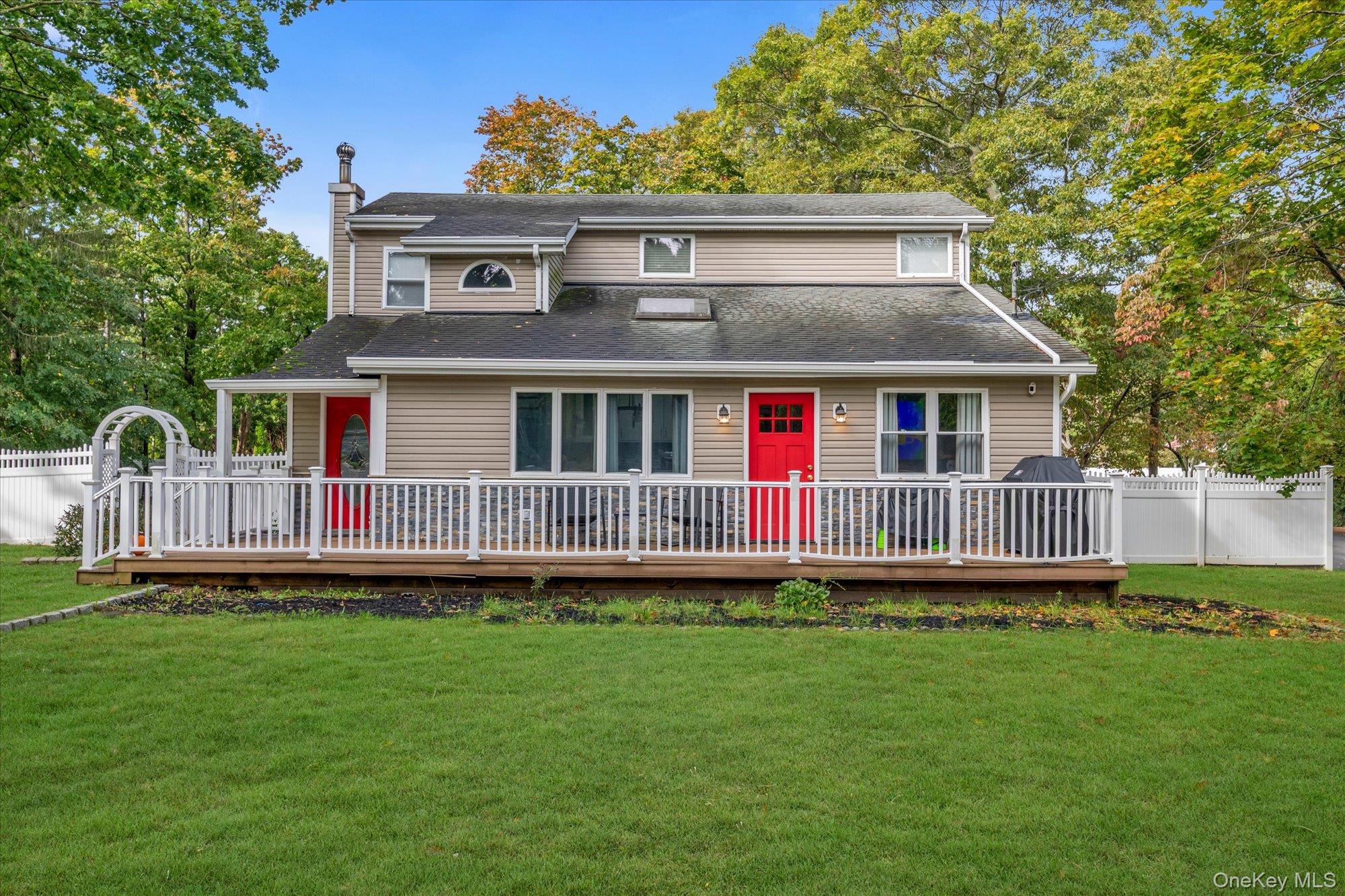 470 Bicycle Path, Port Jefferson