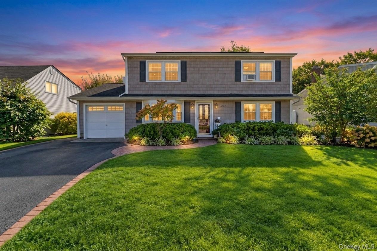 4027 Jean Avenue, Bethpage