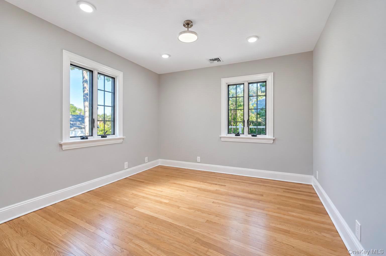 18 Pond Park Road — photo 22