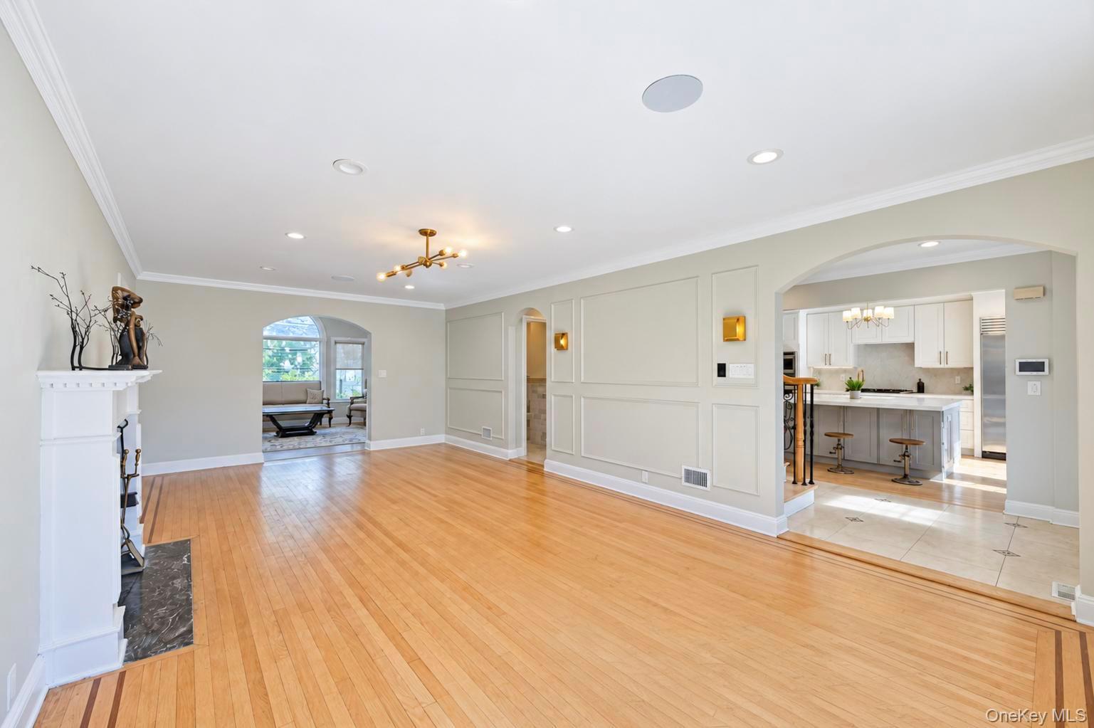 18 Pond Park Road — photo 8
