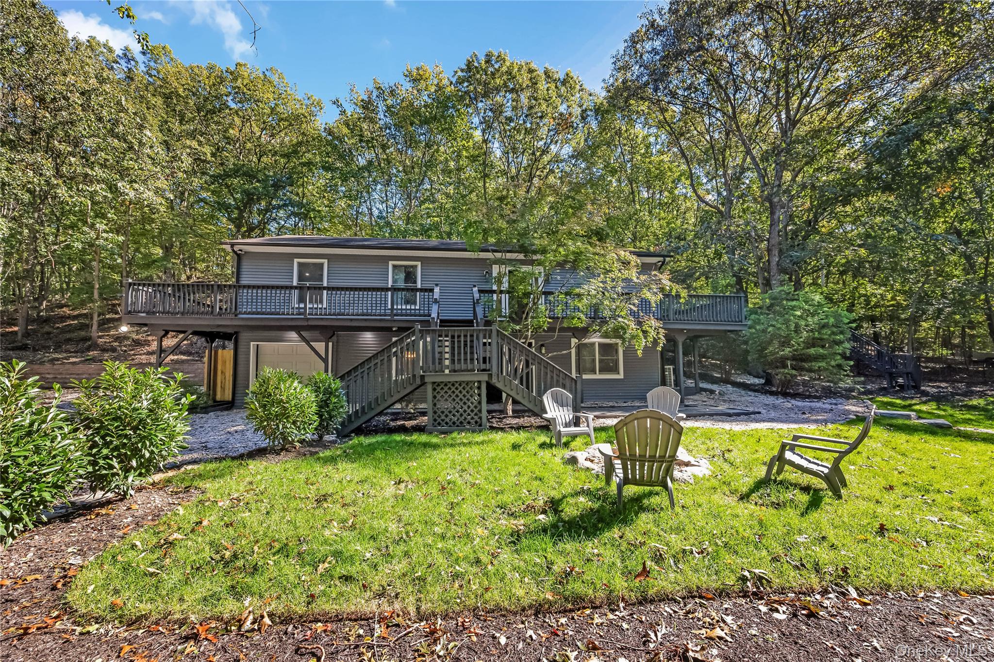 644 BREAD AND CHEESE HOLLOW Road