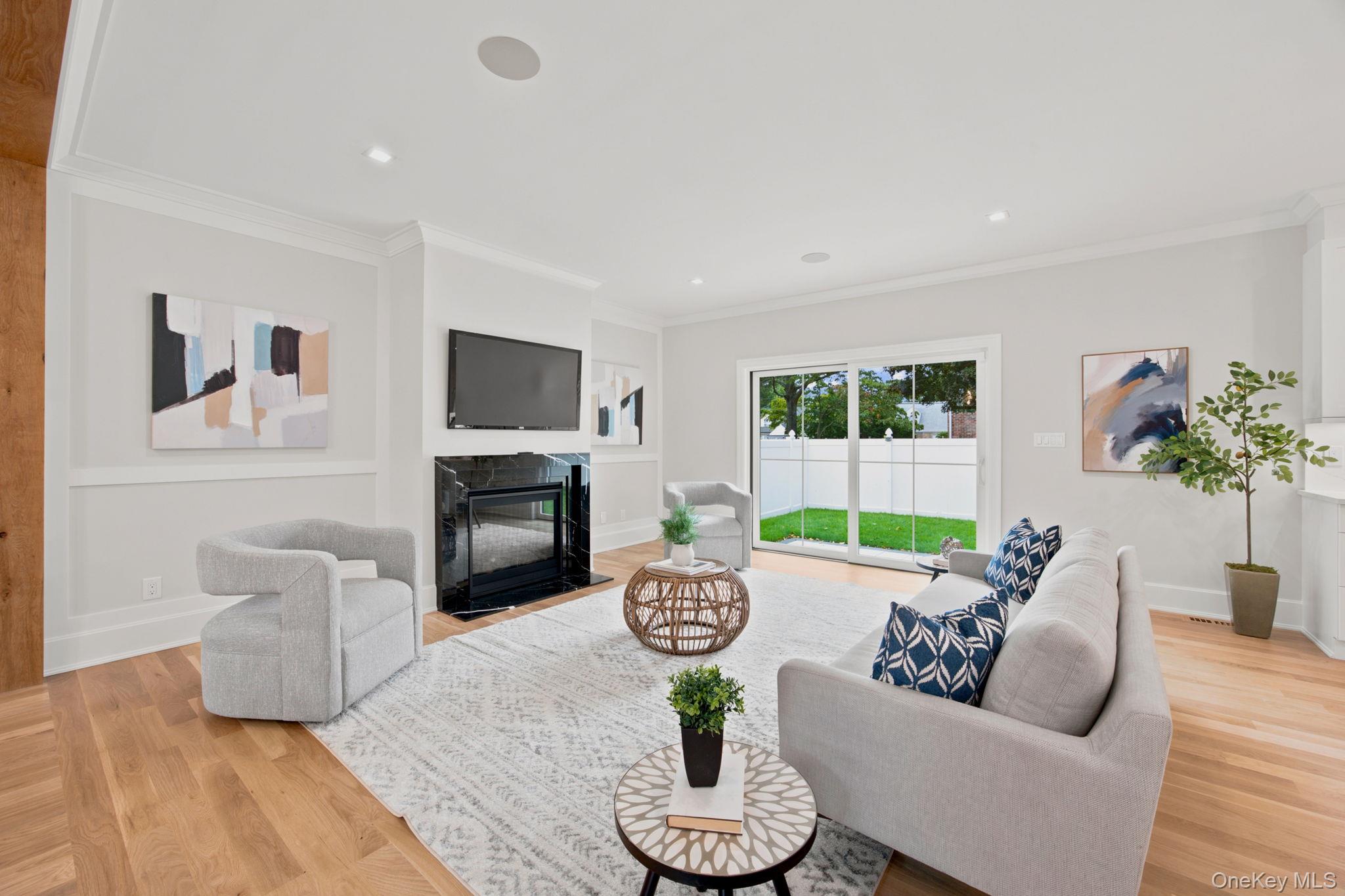 404 Langley Avenue — photo 8