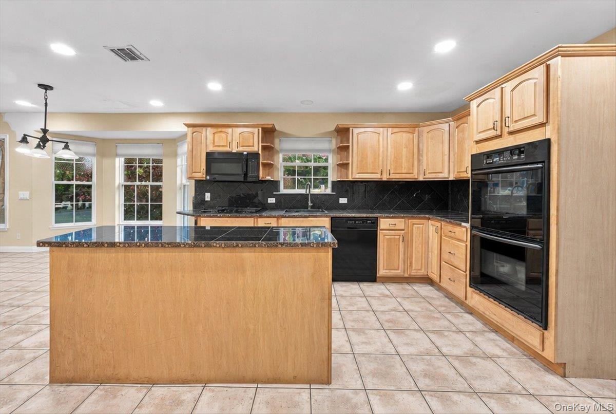 47 Stratler Drive — photo 11