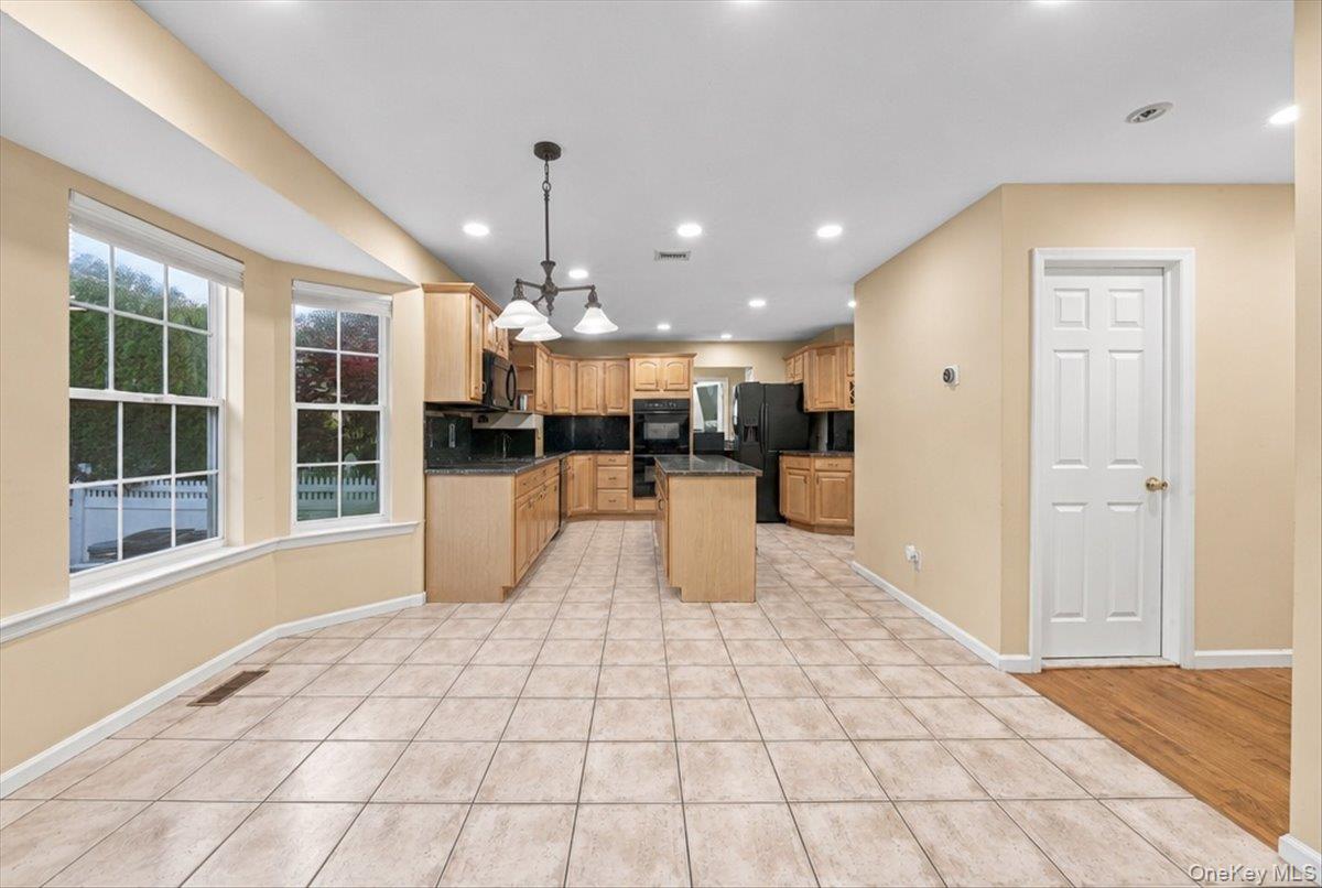 47 Stratler Drive — photo 8
