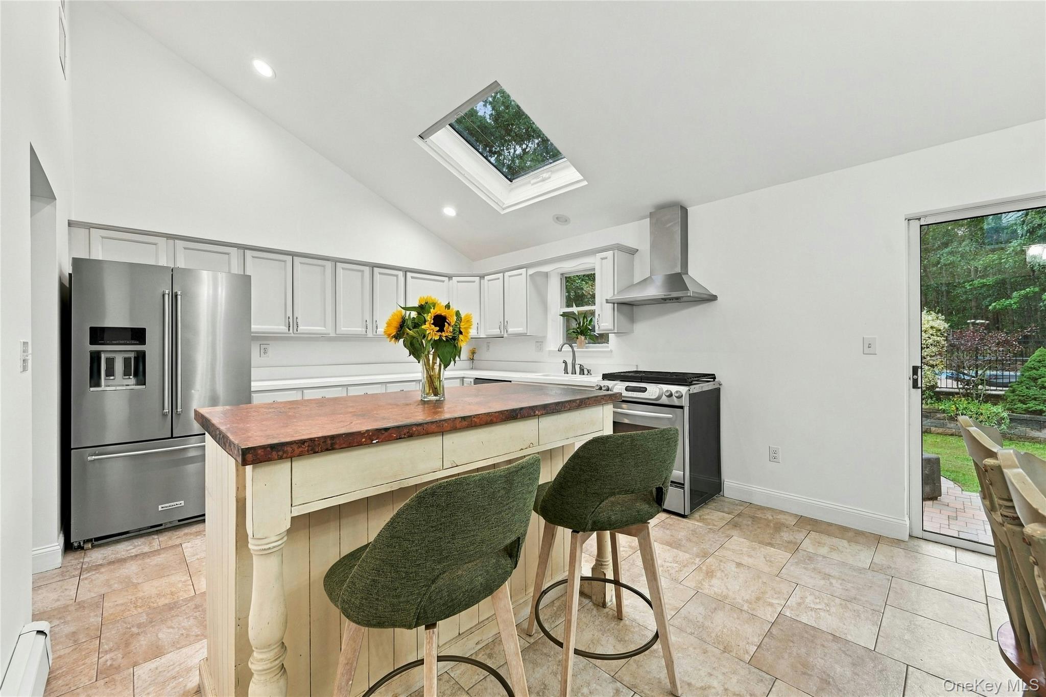 16 Georgann Road — photo 10