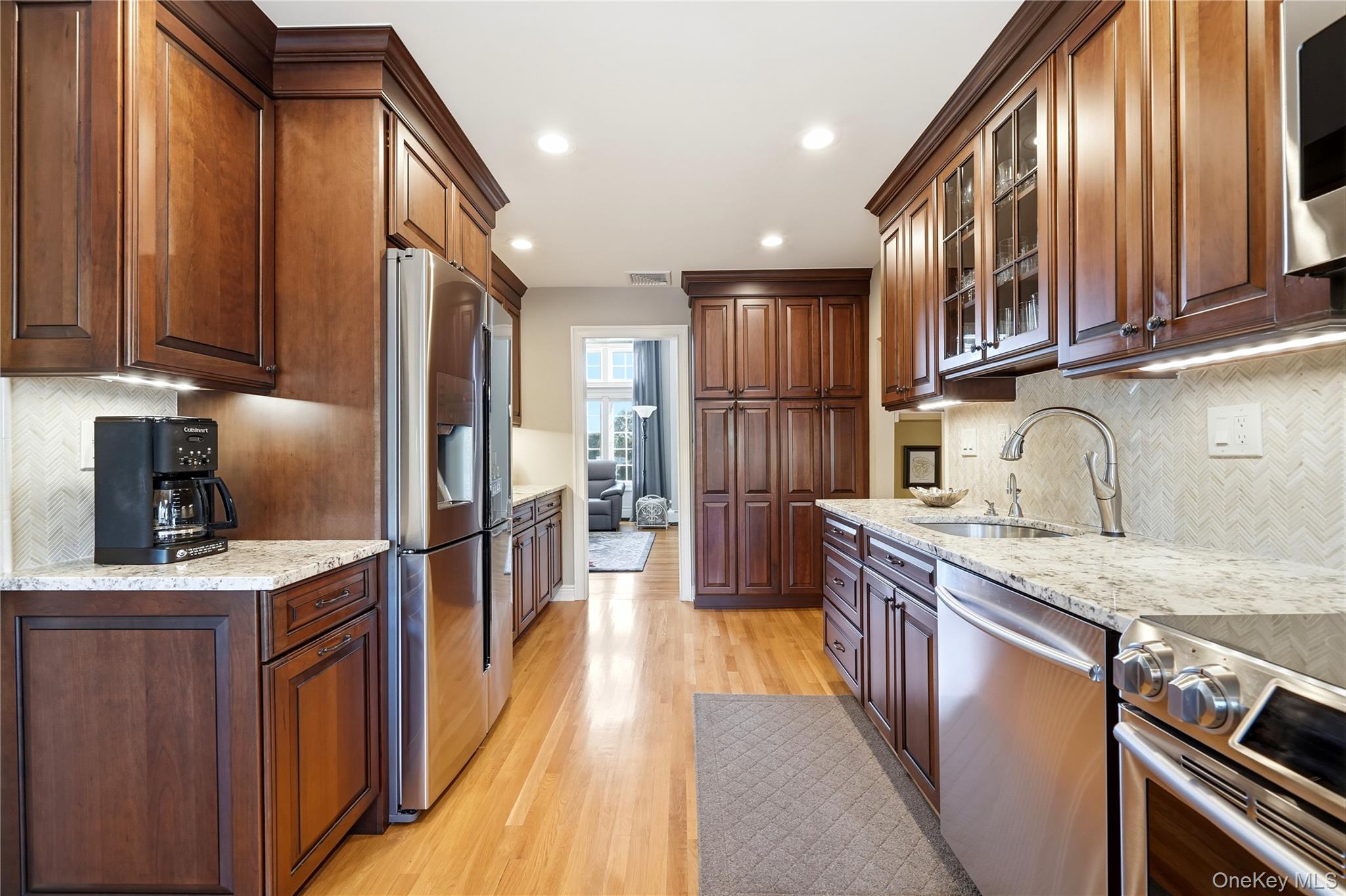 72 Wenwood Drive — photo 24
