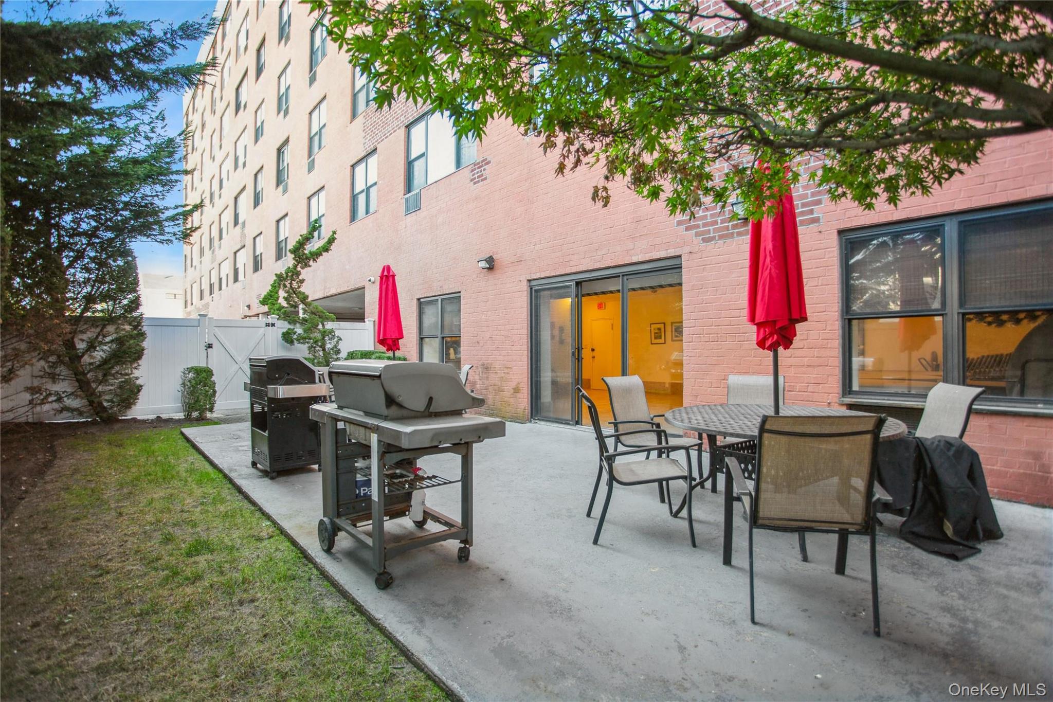 333 Broadway #4G — photo 20