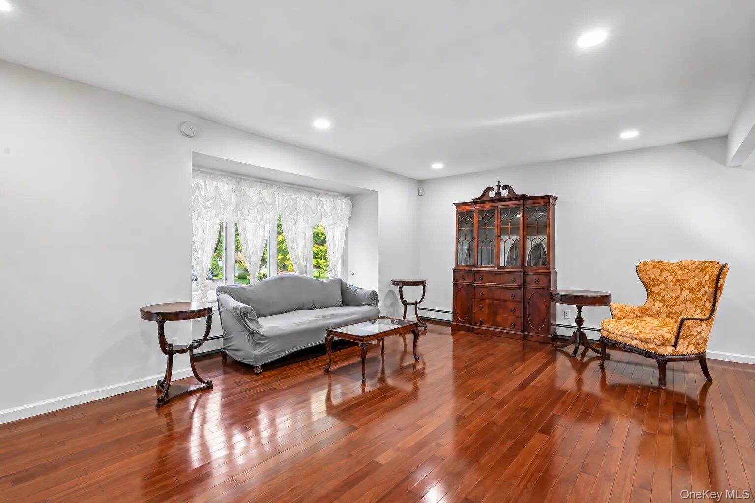 26 Falcon Drive — photo 3