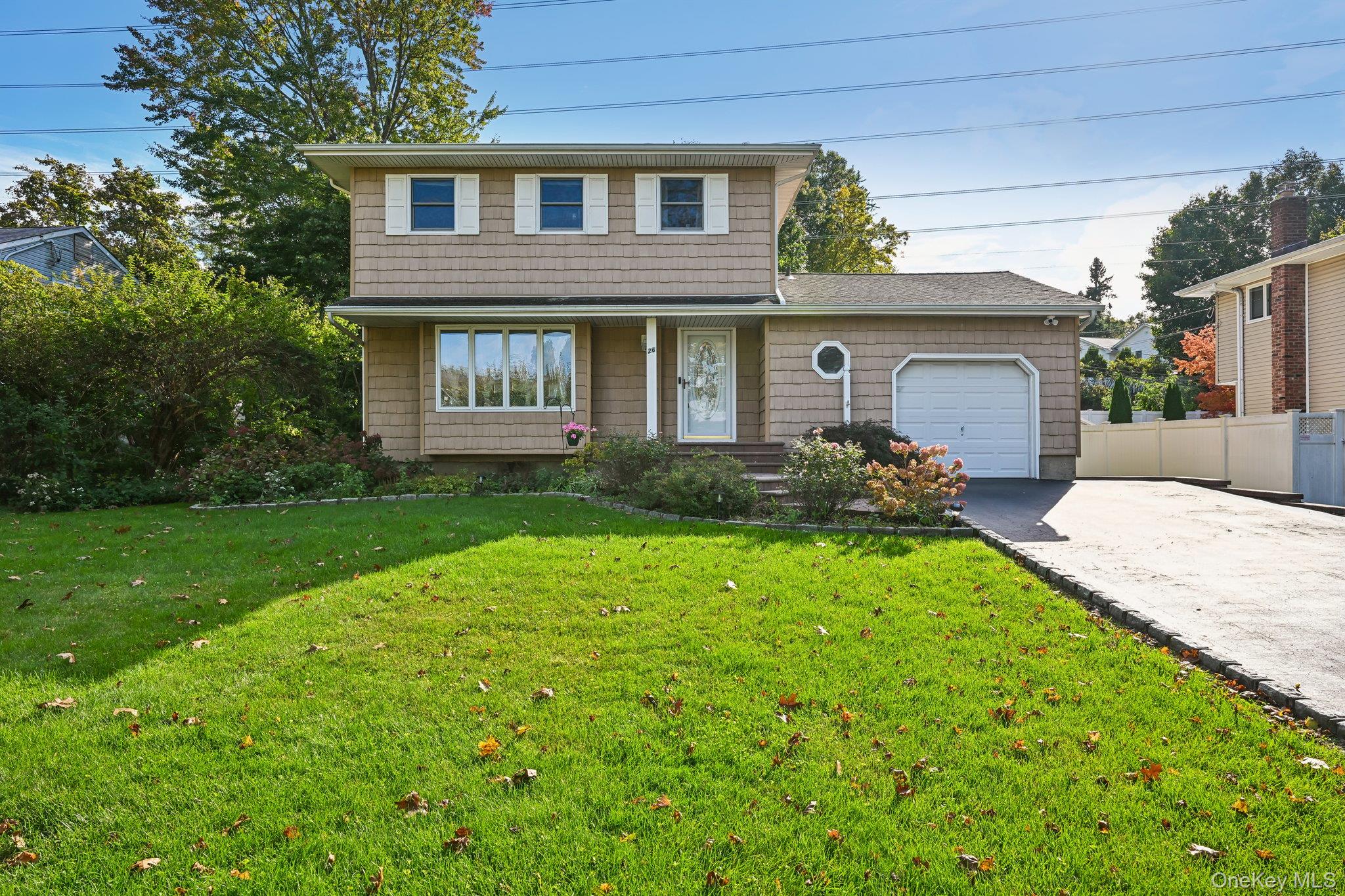 26 Falcon Drive, Hauppauge