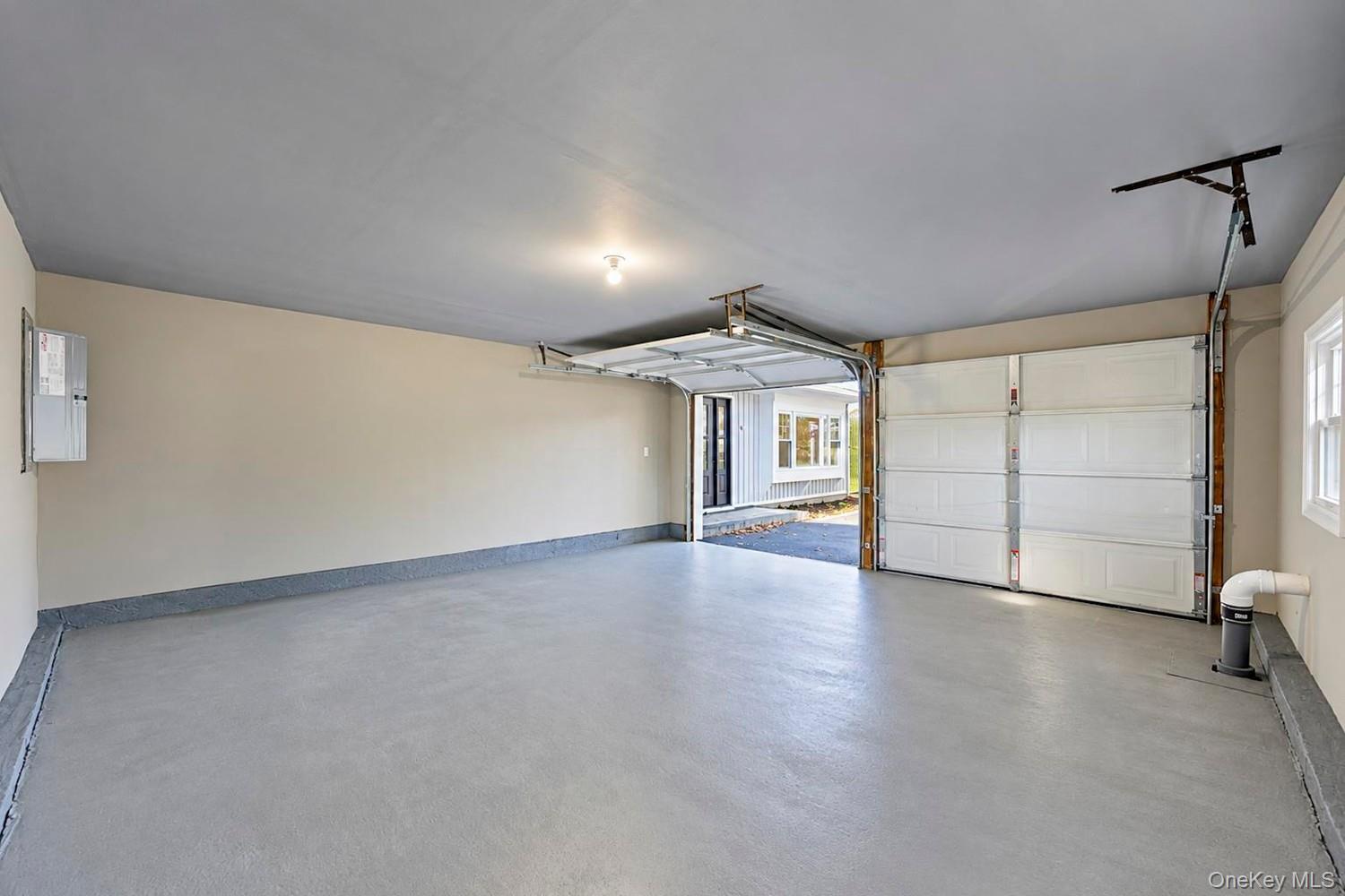 9 Sussex Lane — photo 42