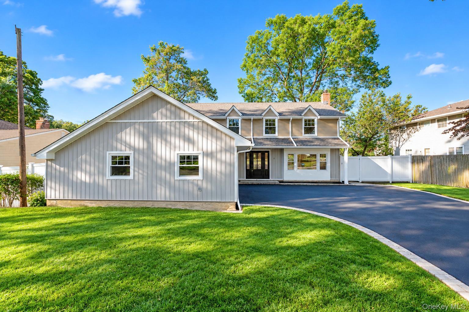 9 Sussex Lane, Lake Grove