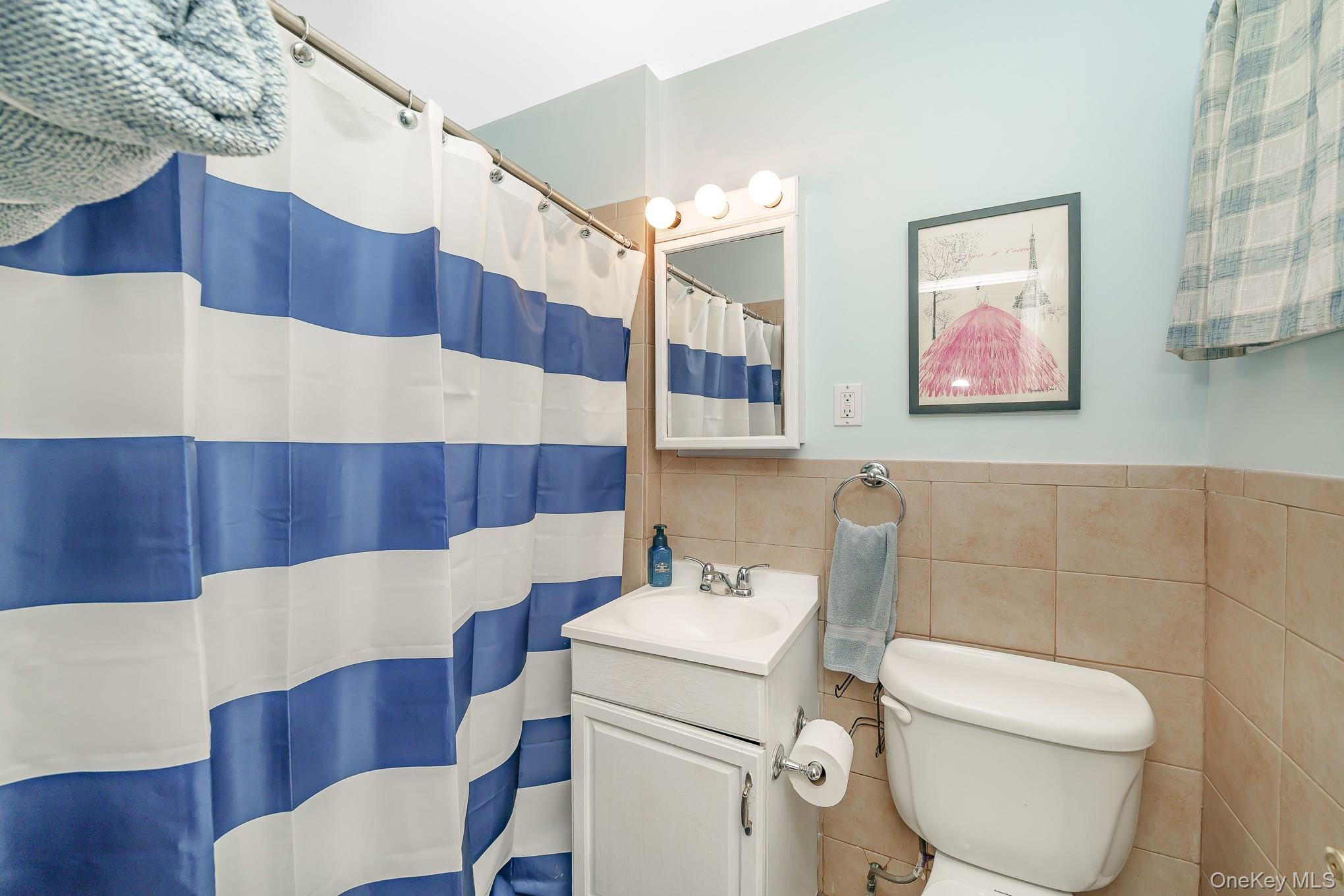 1675 Cornelius Avenue — photo 17