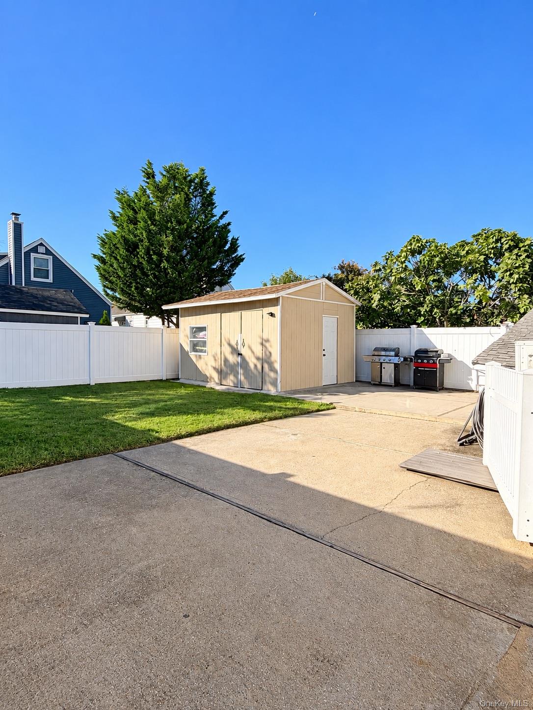 24 Montgomery Street — photo 3