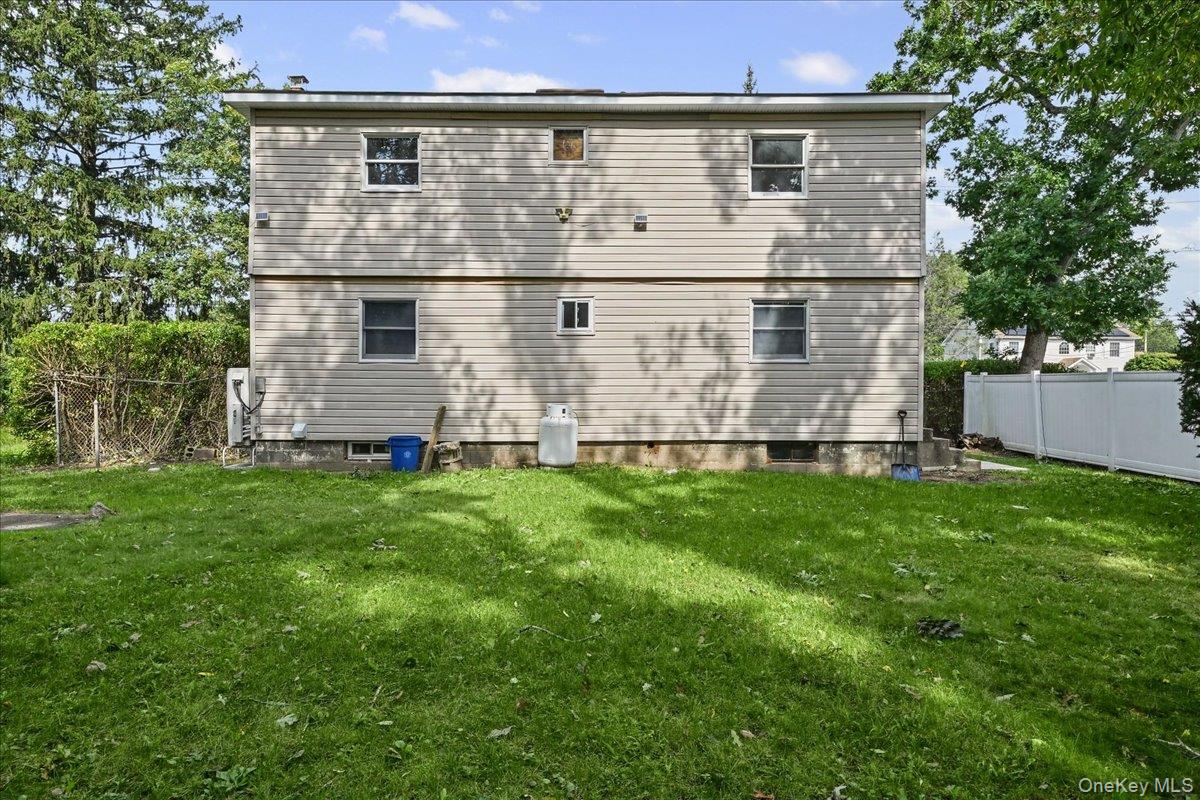 132 Commonwealth Drive — photo 25
