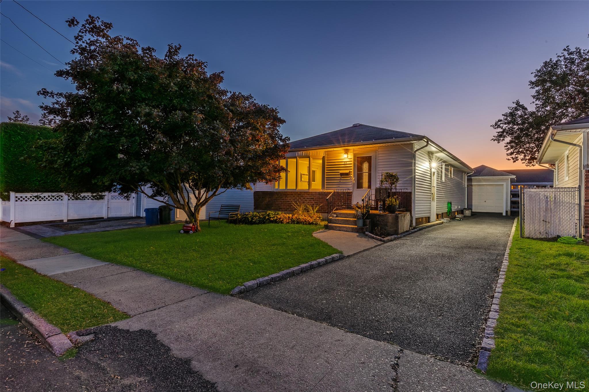 83 3rd Street, Bethpage